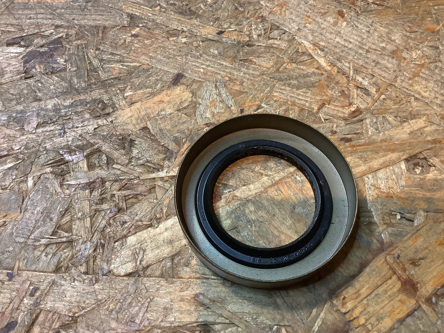 Chevrolet Spark M150 Wellendichtring Radlager hinten Original GM NEU