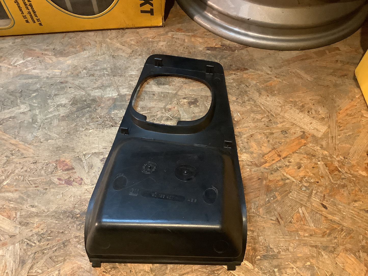 Opel Kadett E Mittelkonsole Ablage Original GM NEU