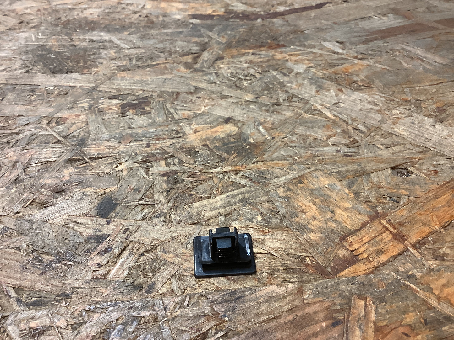 Omega A Bj. 87-93 Clip hintere Dachreling Verkleidung Original GM NEU