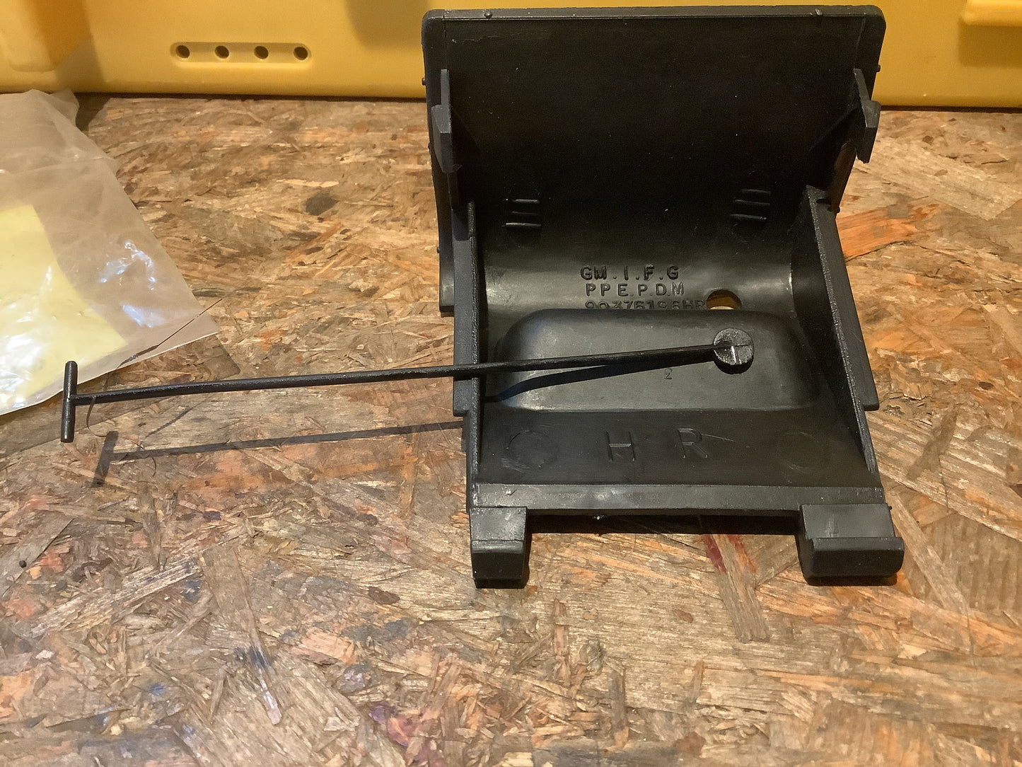 Opel Omega A Klappe Schweller hinten rechts Original Opel NEU