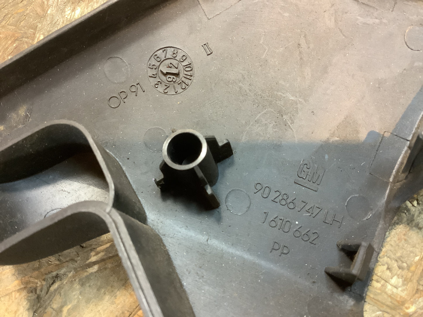 Vectra A Bj. 88-95 Innengriffverkleidung links Original GM NEU