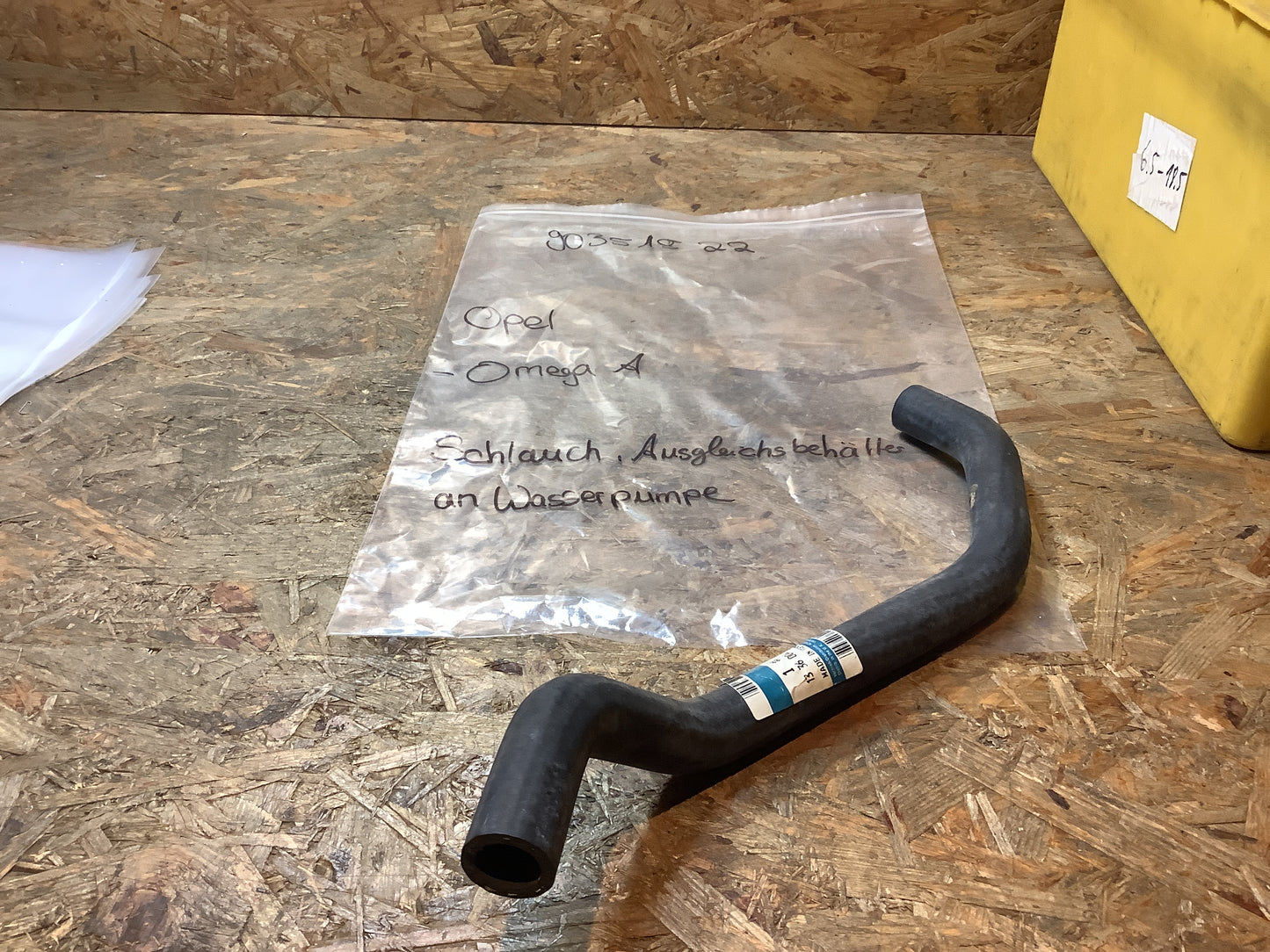 Omega A Schlauch, Ausgleichsbehälter an Wasserpumpe Original Opel NEU