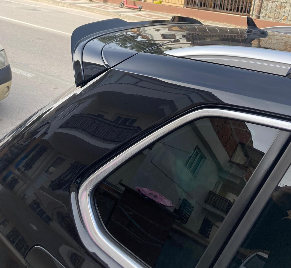 Dachspoiler passend für VW Tiguan Mk2 R-Line 2015-2020 v2 Hochglanz Schwarz