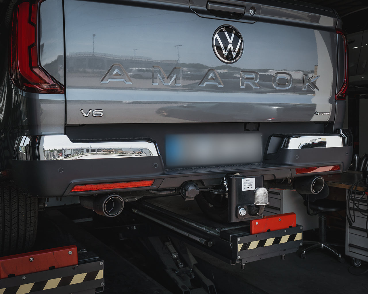 Bull-X Endrohrführung VW Amarok/ Ford Ranger 3,0 TDI /TDCI