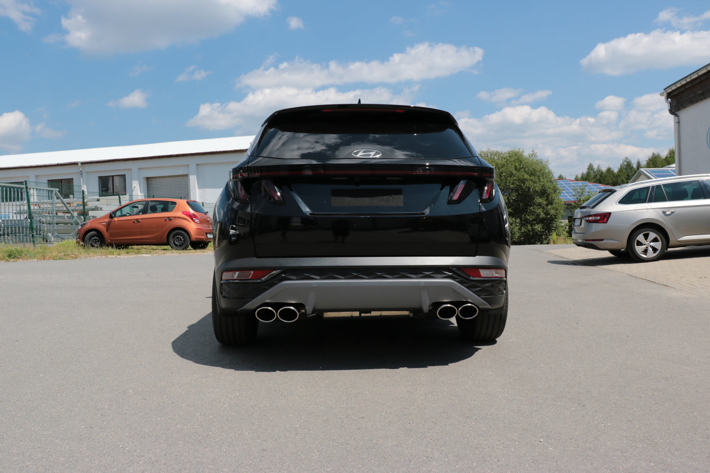 Hyundai Tucson NX4 - 4x2 & 4x4 Endschalldämpfer - 2x115x85 Typ 32 rechts/links