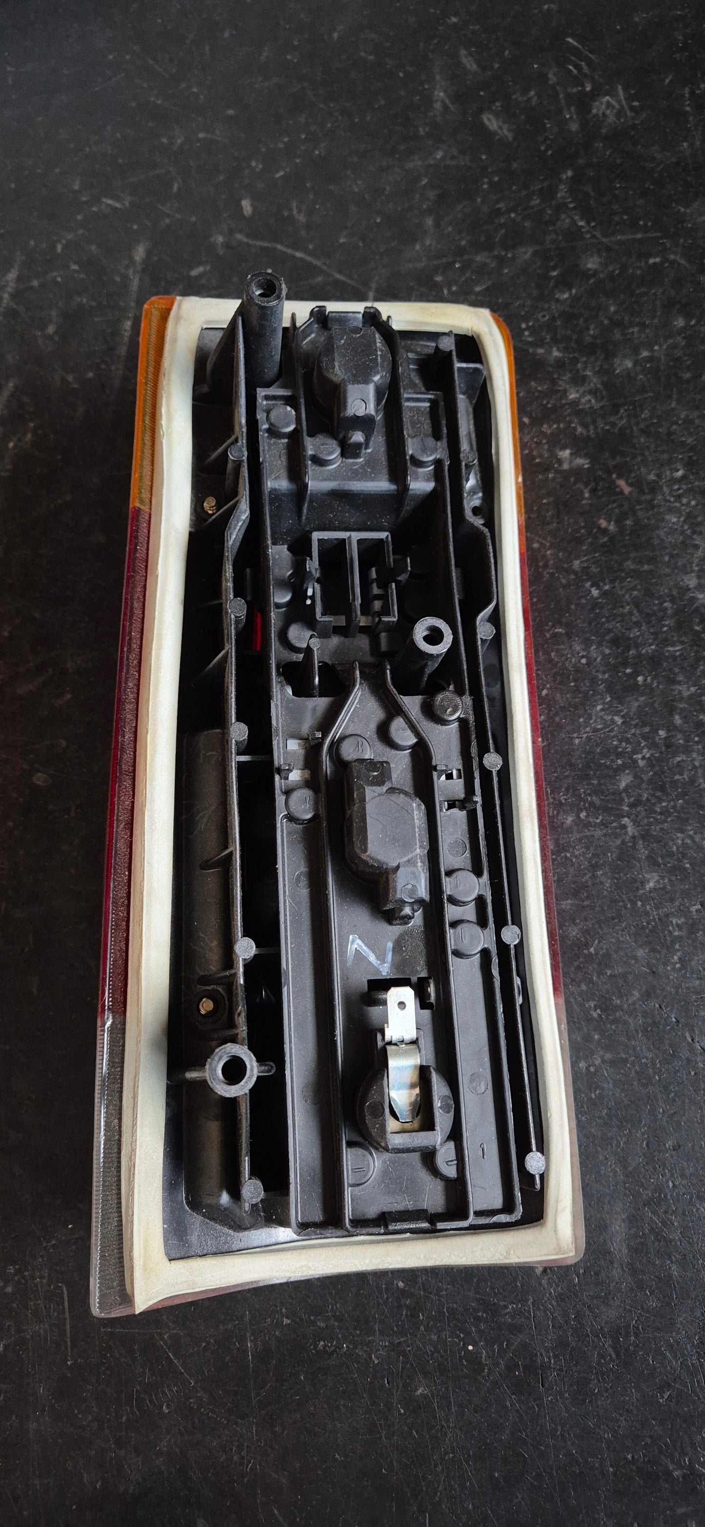 Rückleuchte rechts Rekord, Caravan Lampenträger Original GM Neu