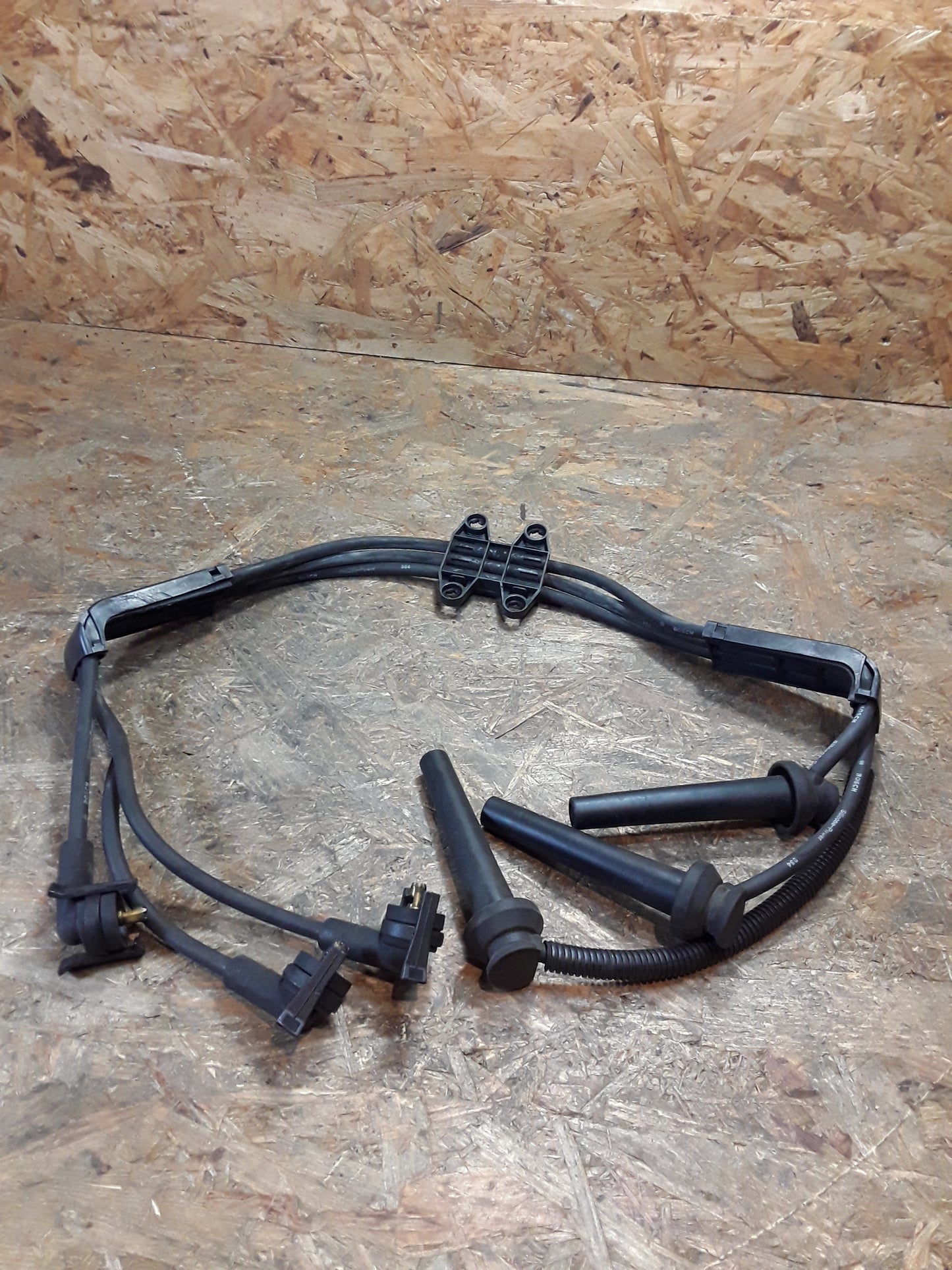 Ford Mondeo ll Zündkabelsatz Zylinder 4/5/6 1,5l / V6 original Ford NEU