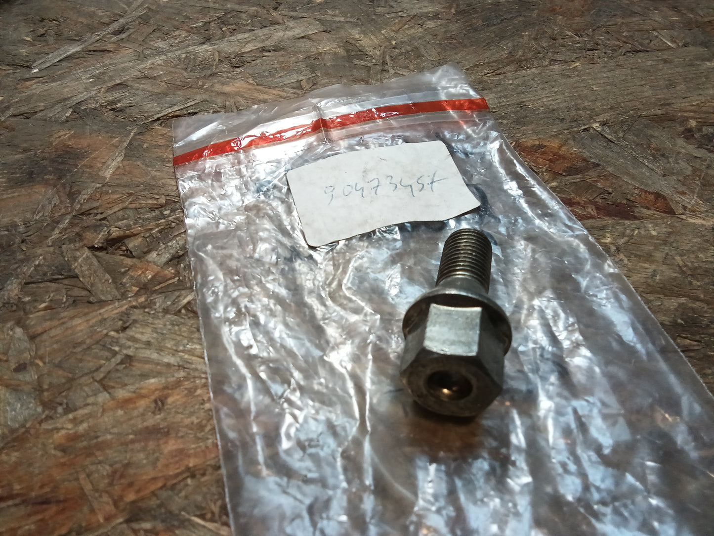 Astra Corsa Radschraube original PSA NEU