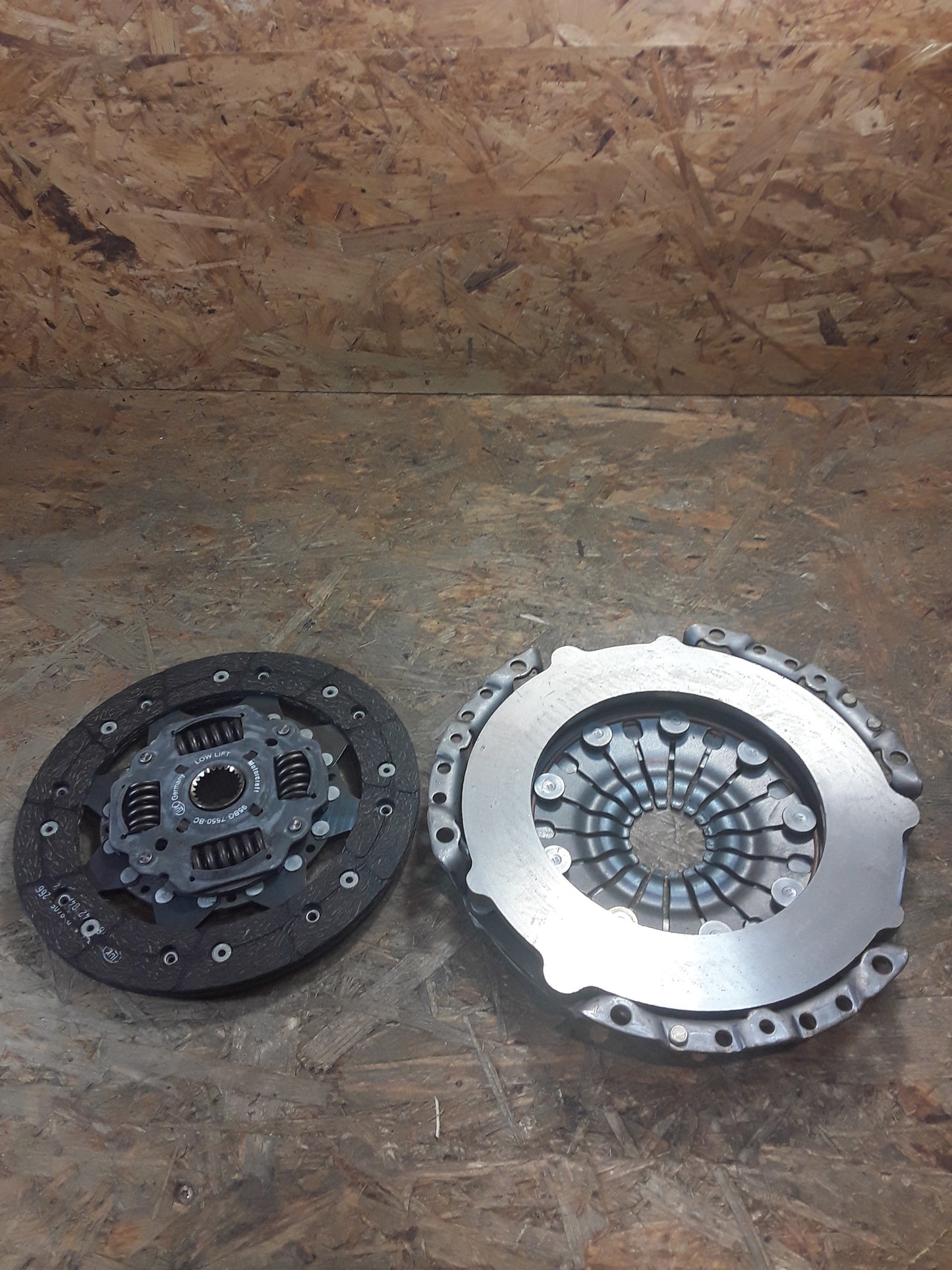 Ford Mondeo l 1,6l/1,8l Kupplungssatz original Ford NEU