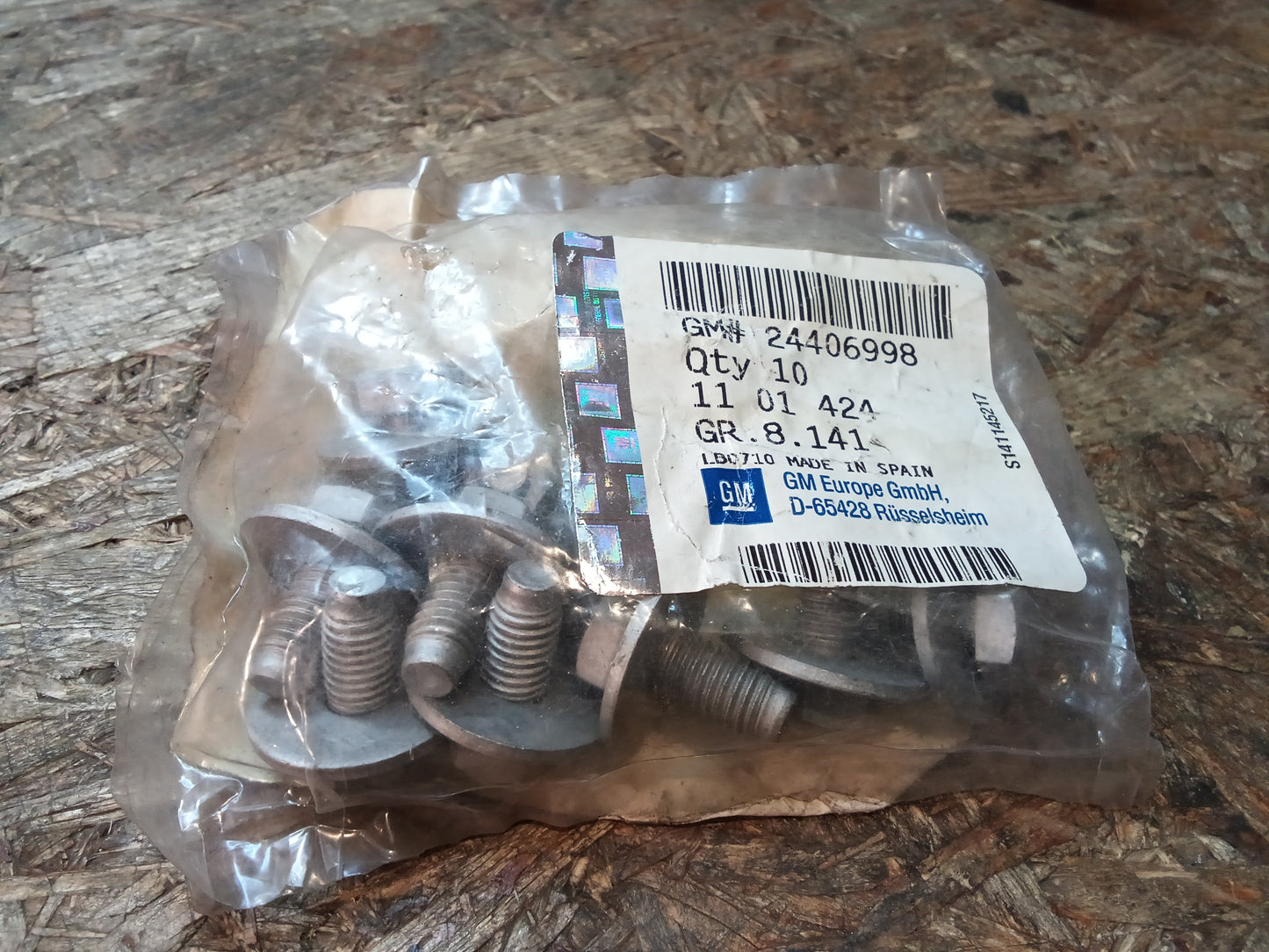 Vectra C Meriva A Satz Schrauben für Batterieträger original GM NEU