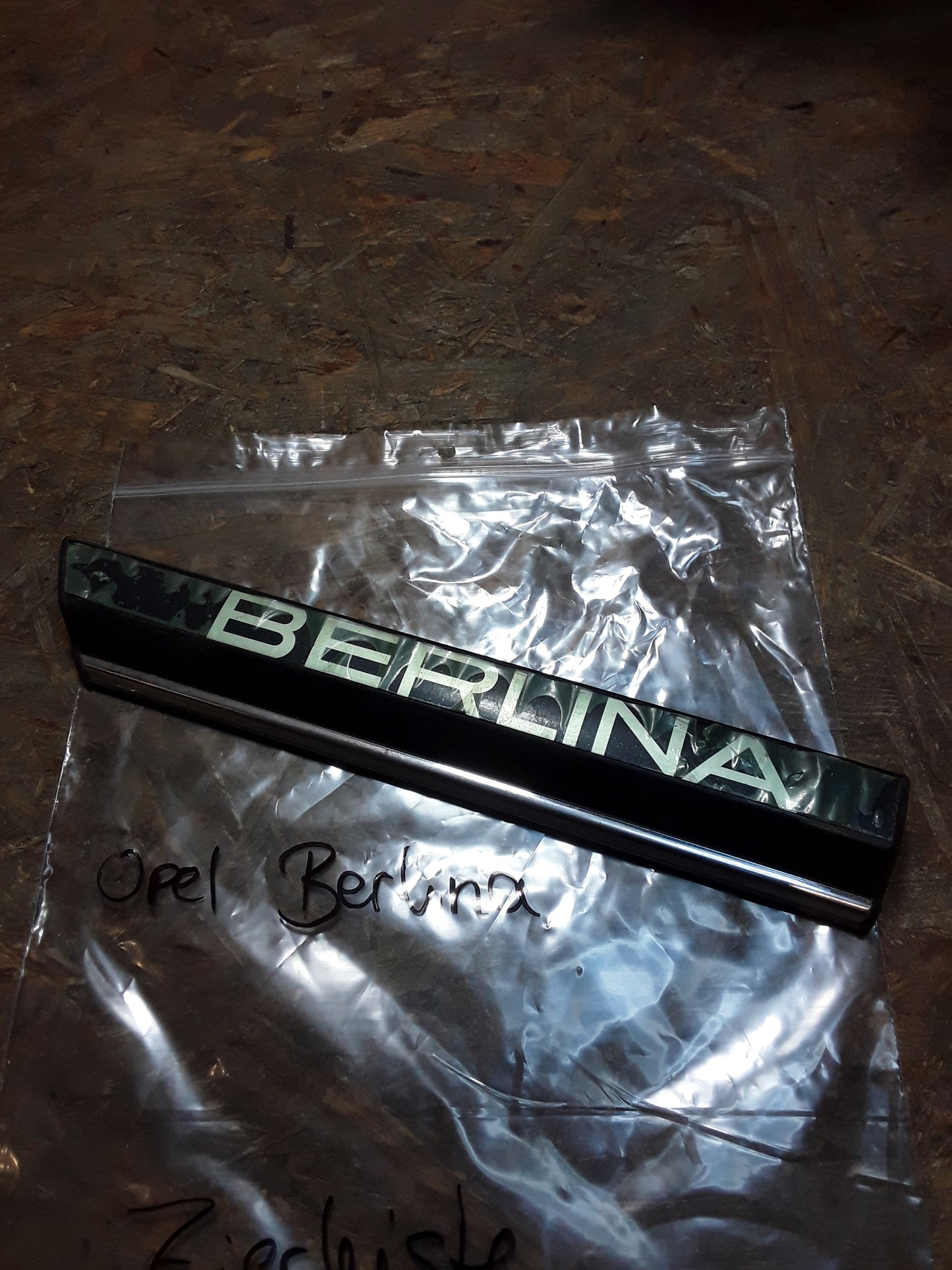 Opel Berlina Zierleiste original GM Opel NEU