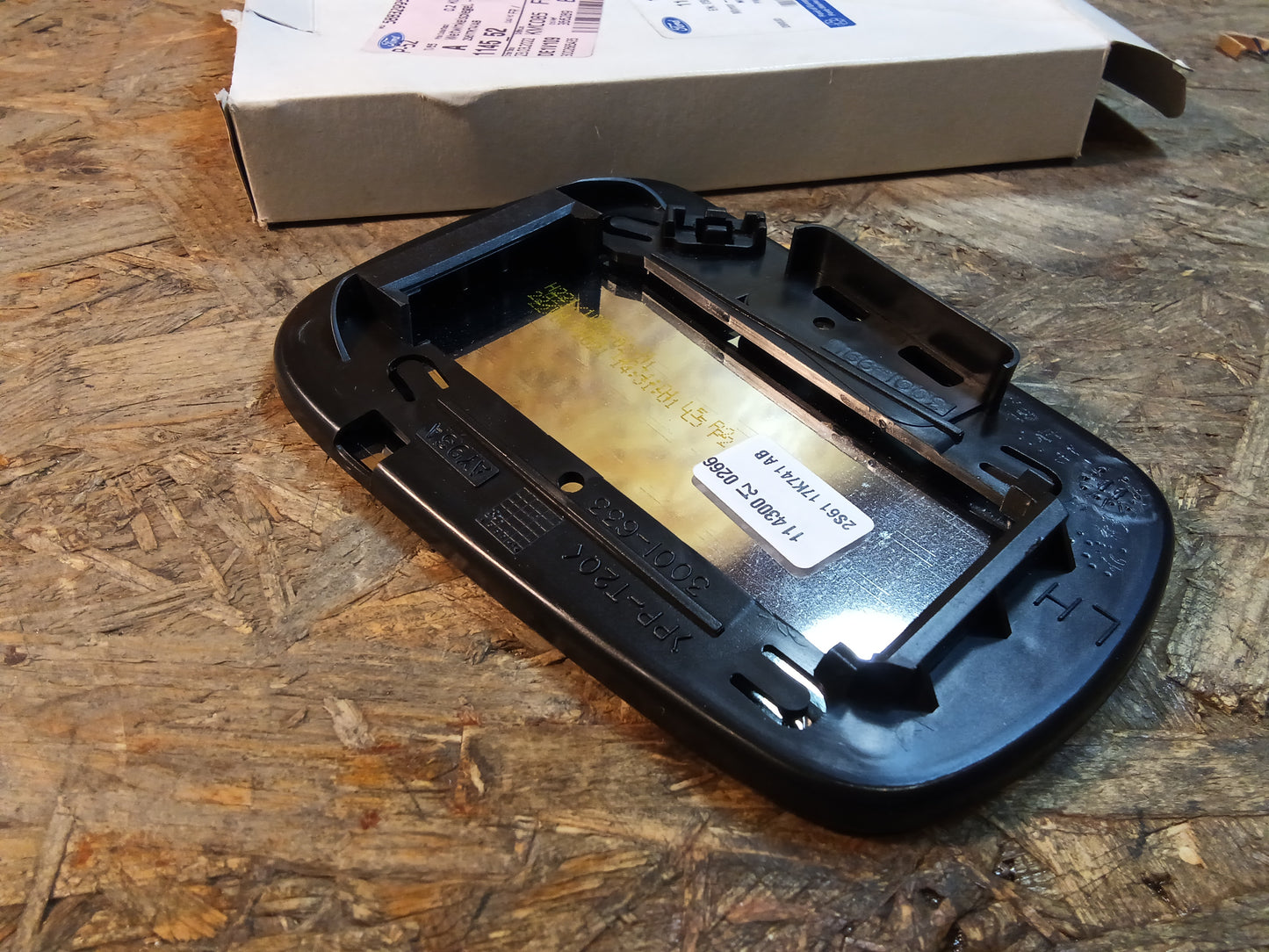 Ford Fiesta MK6 Spiegelglas links original Ford NEU