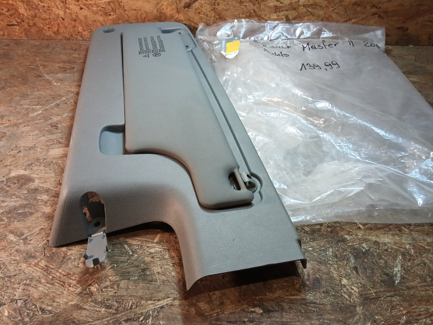 Renault Master ll bj 05 Verkleidung mit Sonnenblende rechts original Renault NEU