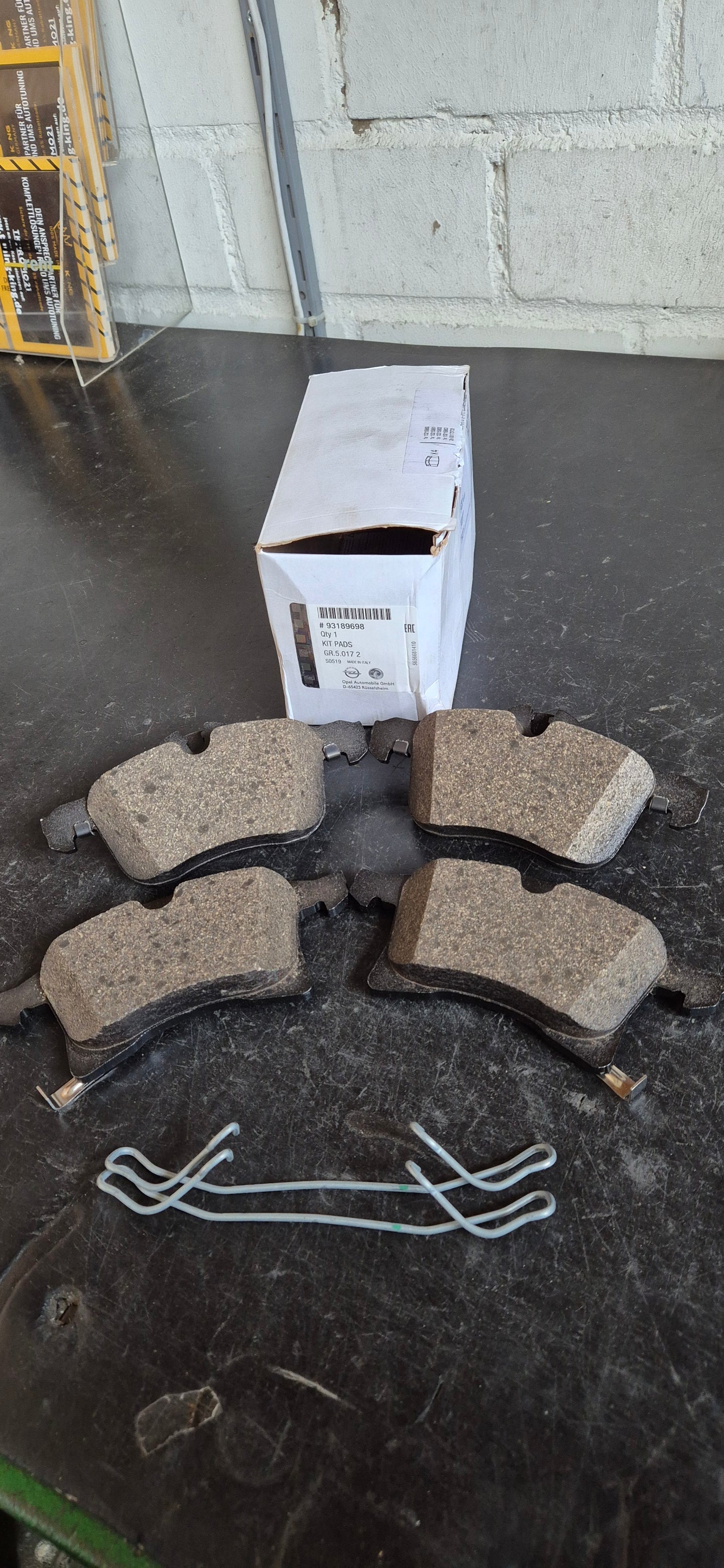Bremsbeläge Corsa / Meriva vorne Original GM Neu