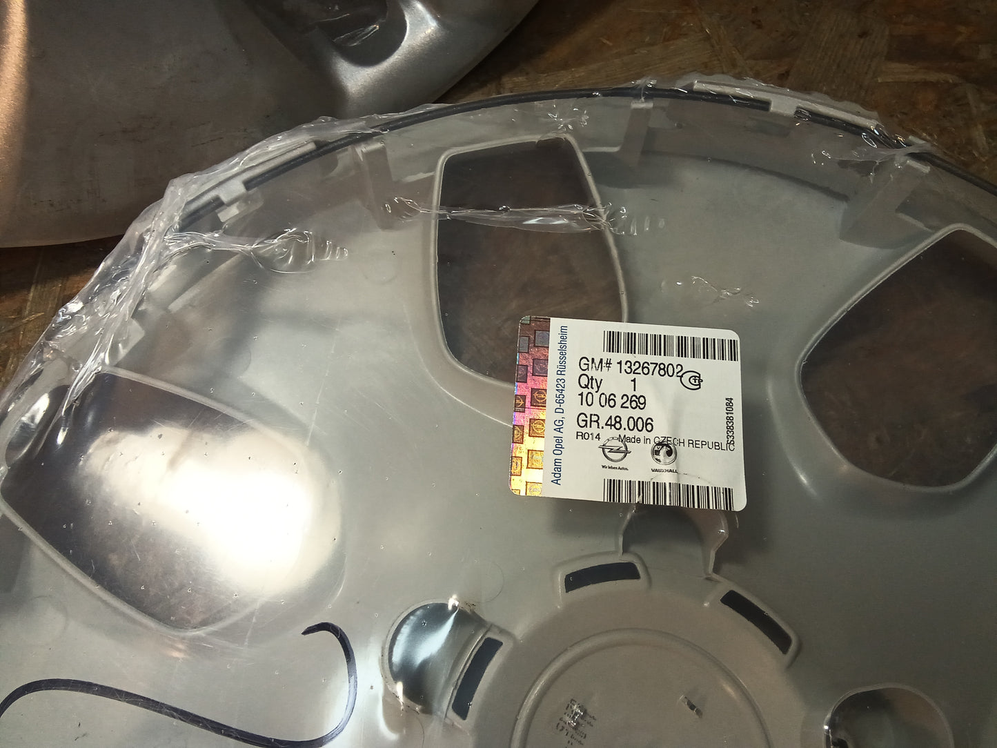 Astra J 16" Radkappensatz original GM NEU