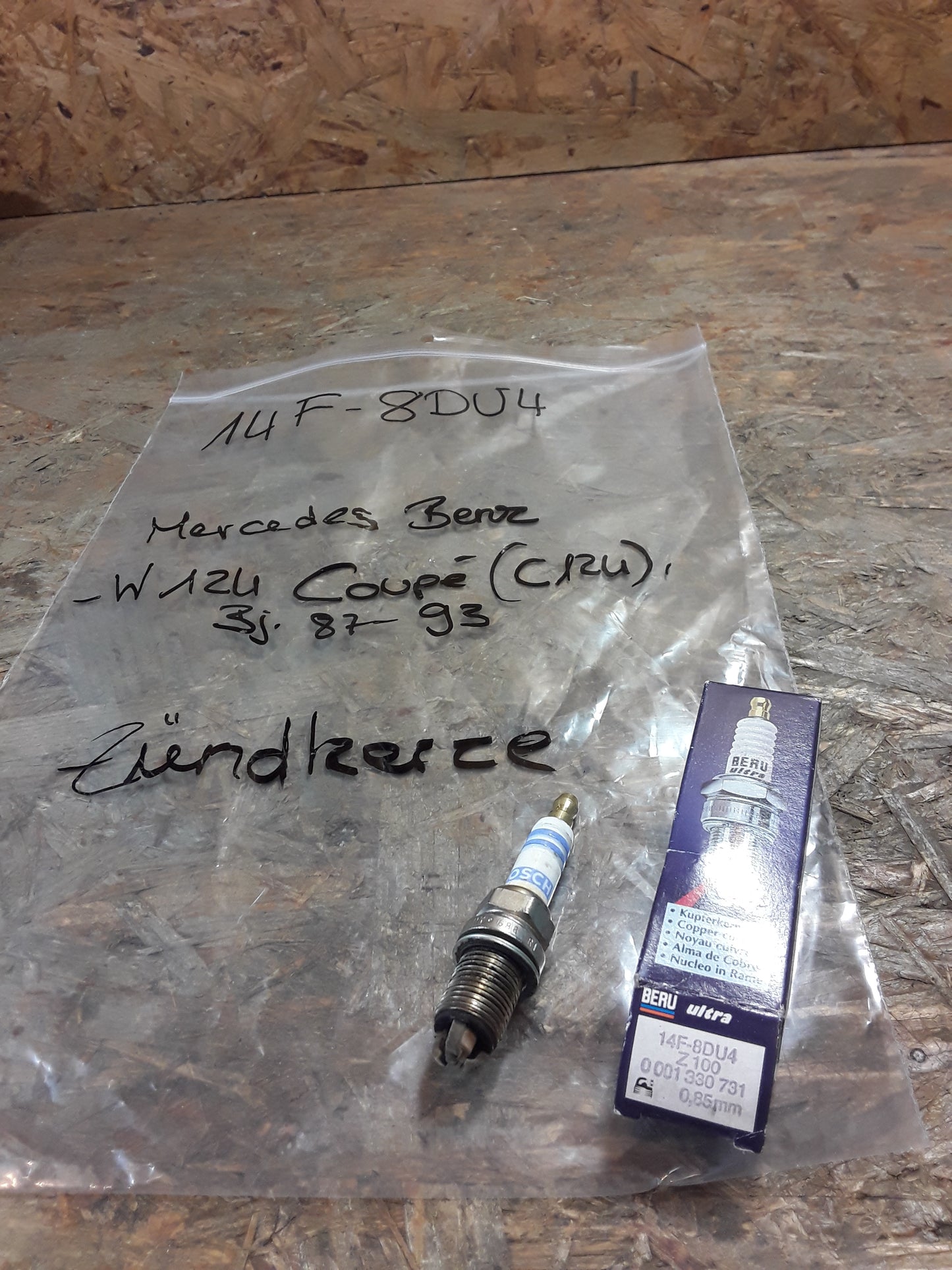 Mercedes Benz Zündkerze original BERU NEU