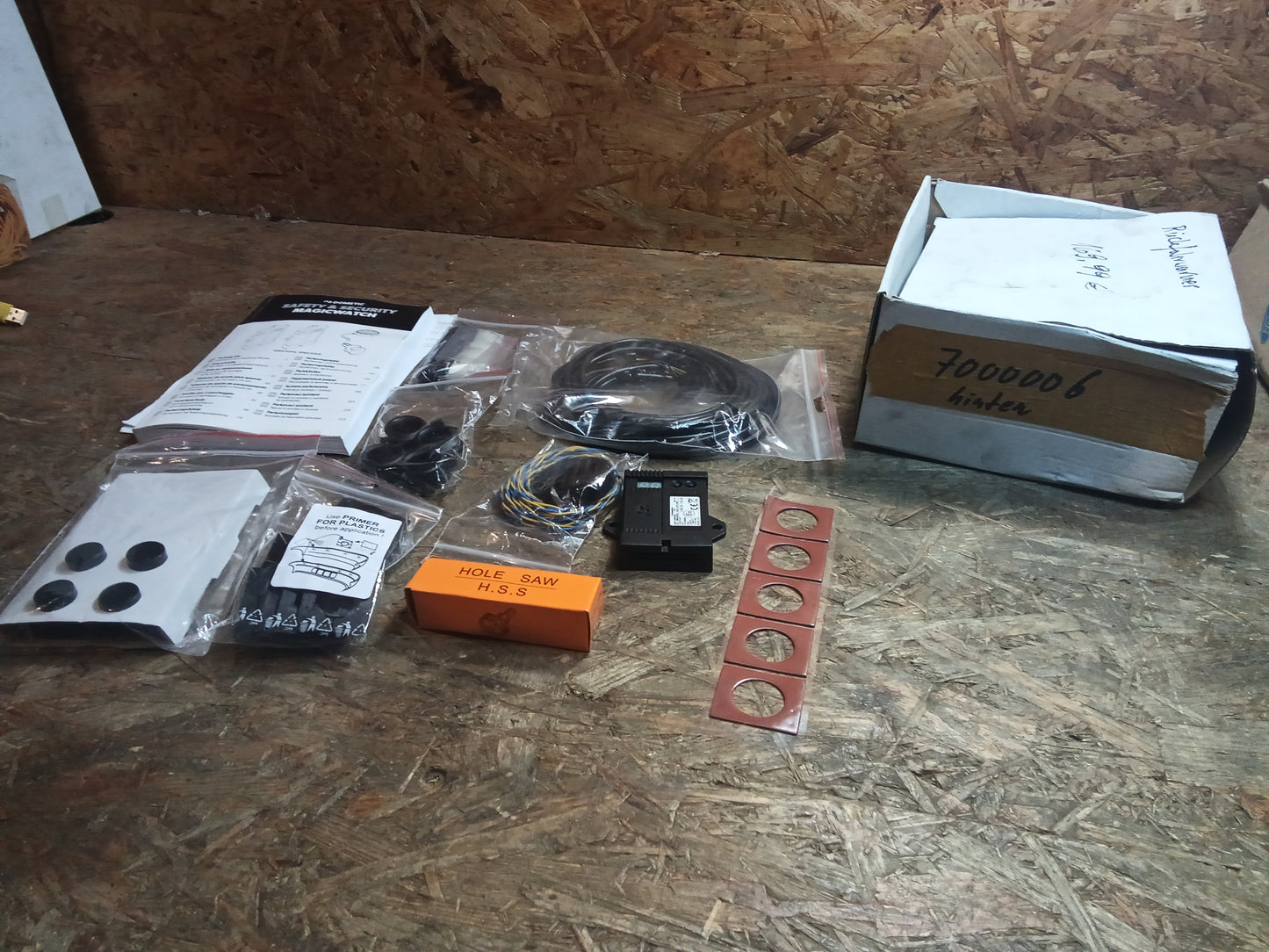 Ford Rückfahrwarner- Einbausatz hinten original Ford NEU