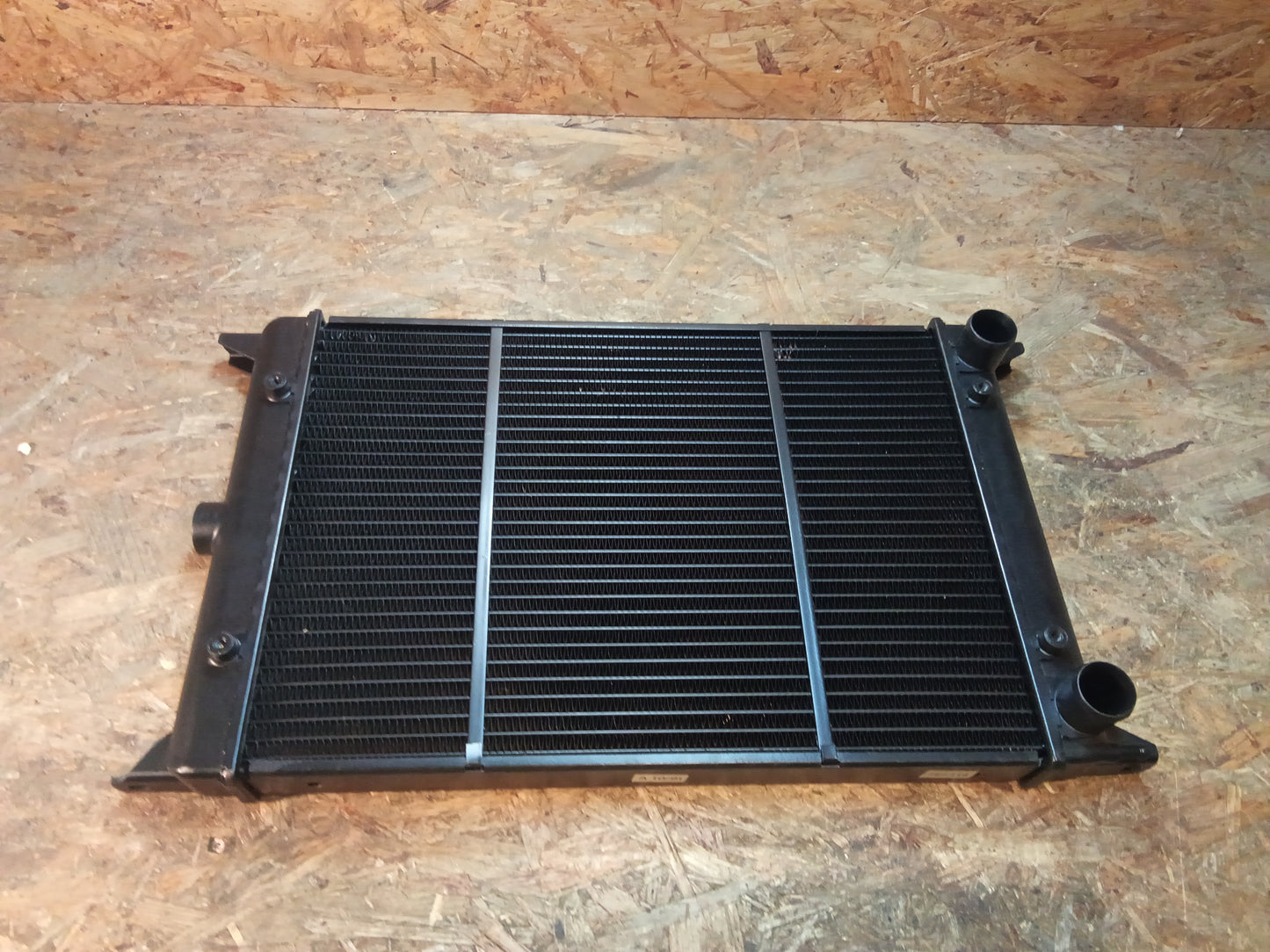 VW Polo 900 BJ 08/79-10/8 Kühler original Van Wezel NEU