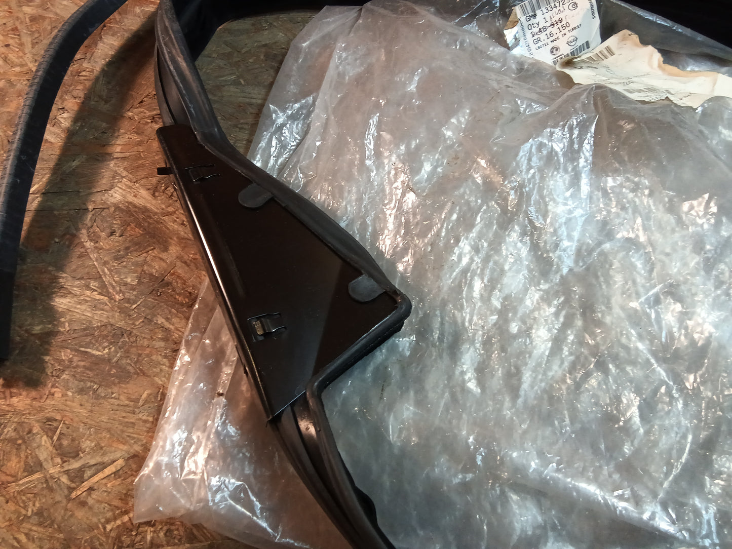 Astra J Kanal Dichtung Fronttürfenster links original GM NEU