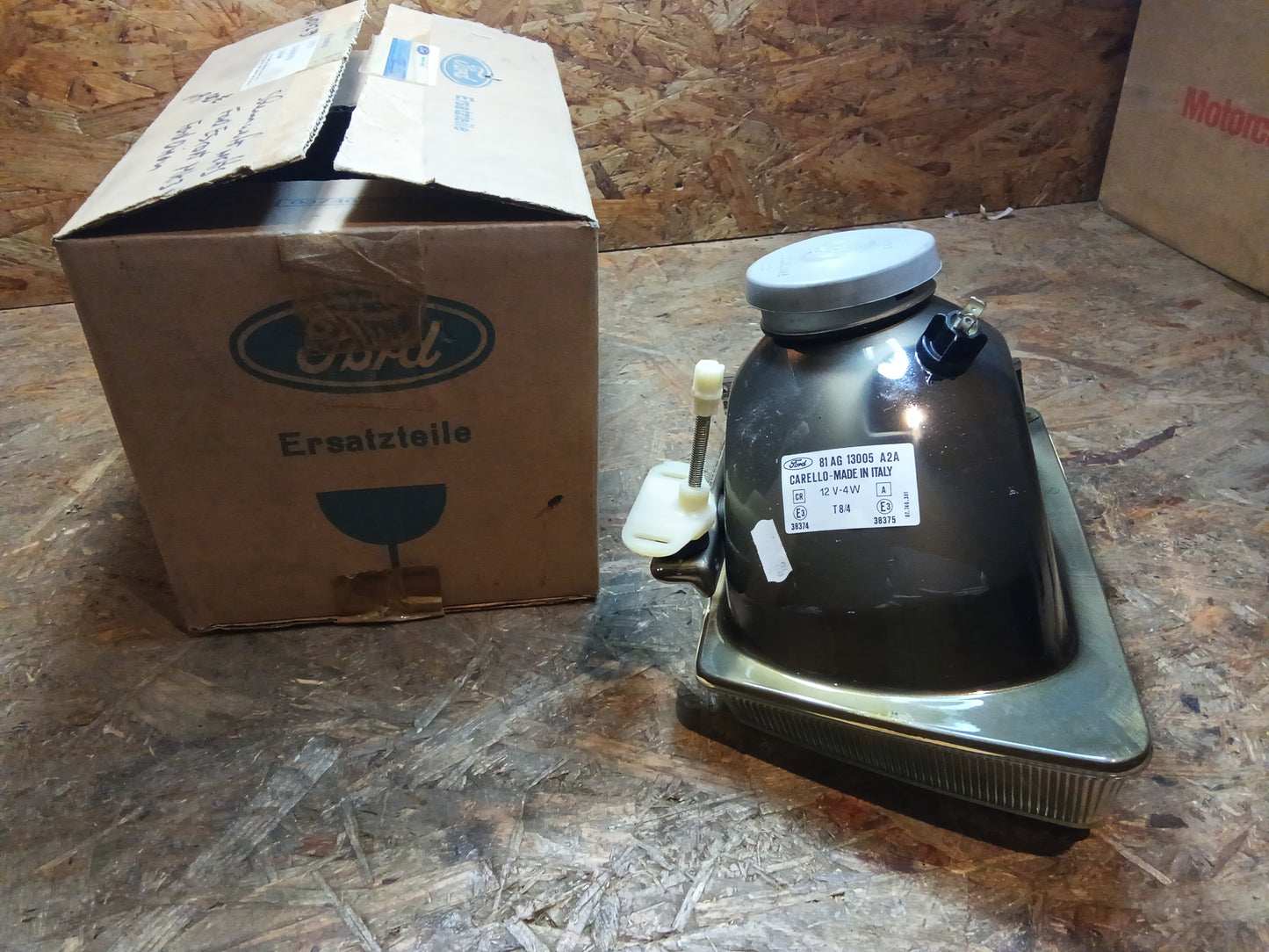 Ford Escort MK3/ Orion Scheinwerfer rechts original Ford NEU