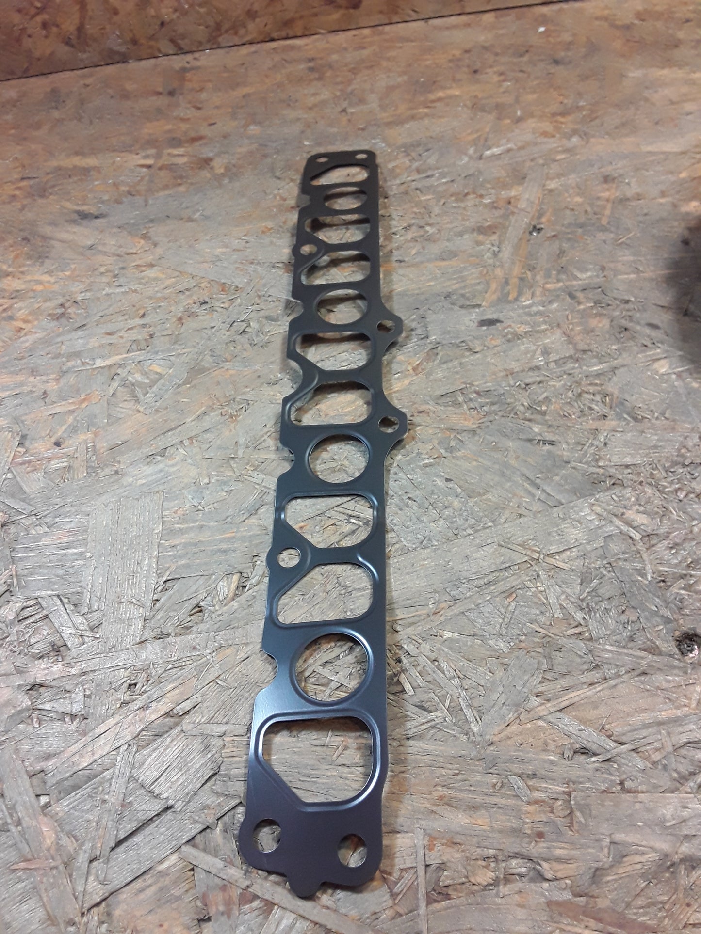 Mitsubishi Outlander/ Chariot/ Chariot Grandis/ Galant/ Pajero Dichtung Ansaugkrümmer für 4G63+4G64 Motoren original Mitsubishi NEU