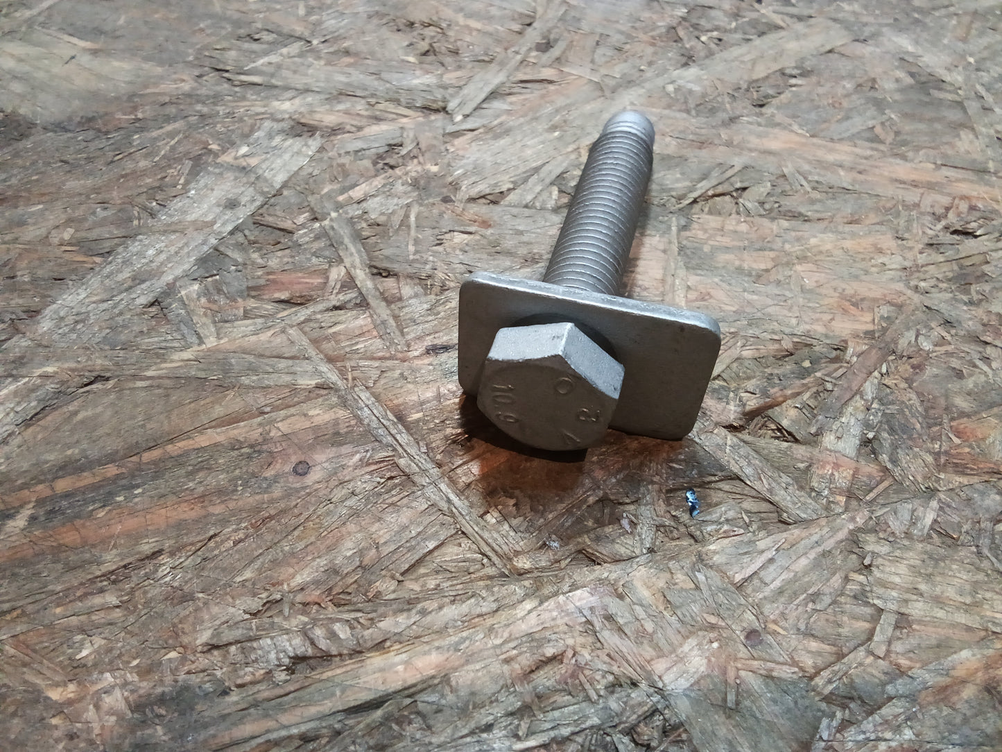 Insignia A Schraube Bolzen Befestigungsbolzen Querlenker Stoßdämpfer Halterung original GM NEU