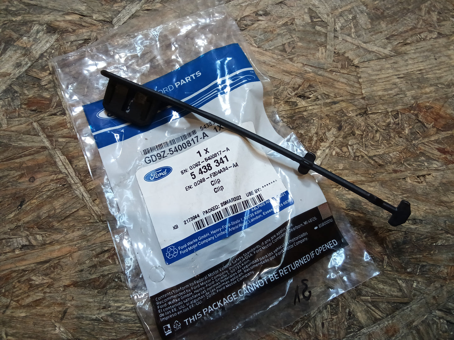 Ford Kuga, Mustang Halter A Säule original Ford NEU