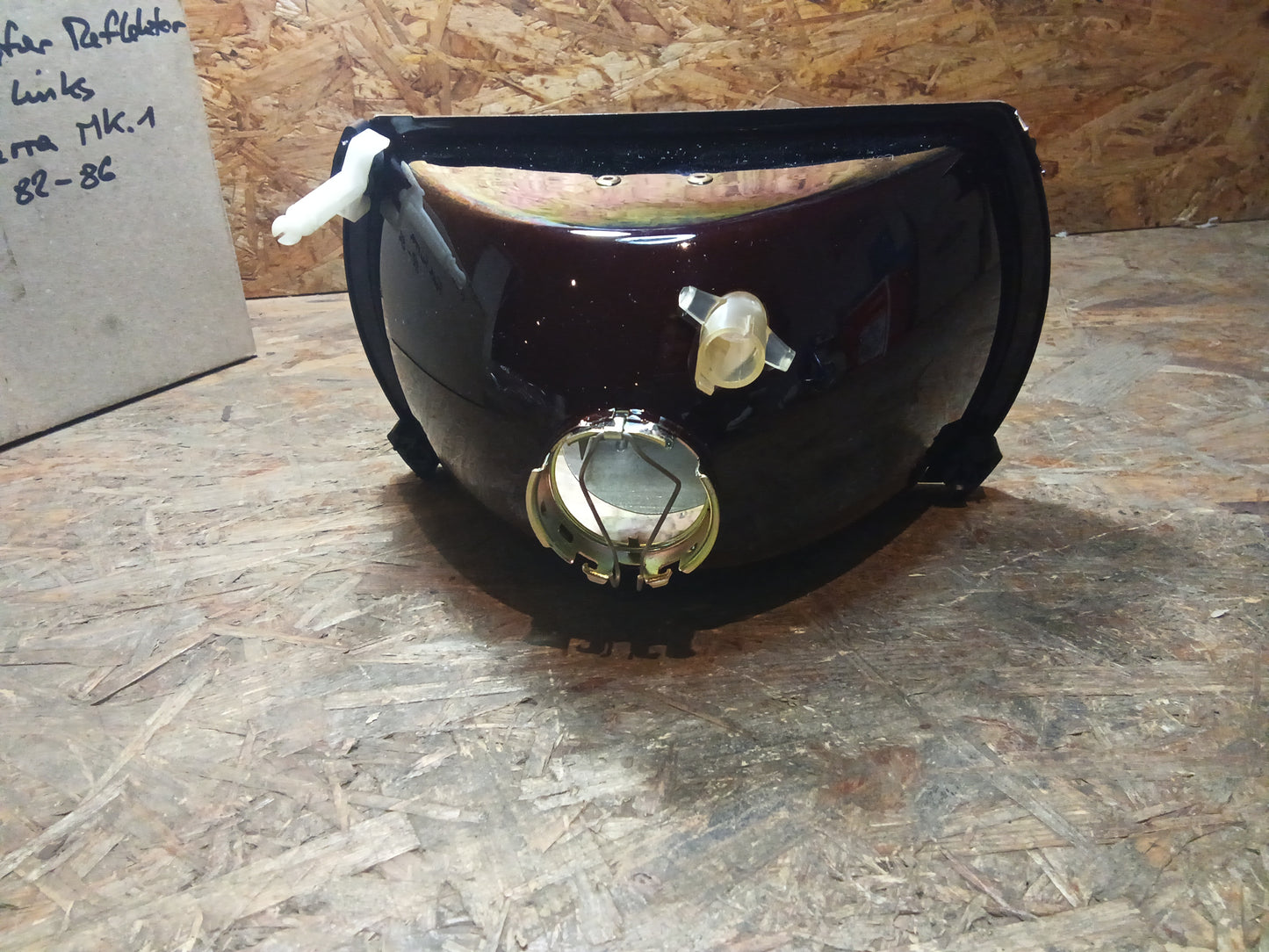 Ford Sierra MK1 bj 82-86 Scheinwerfer Reflektor links original Ford NEU