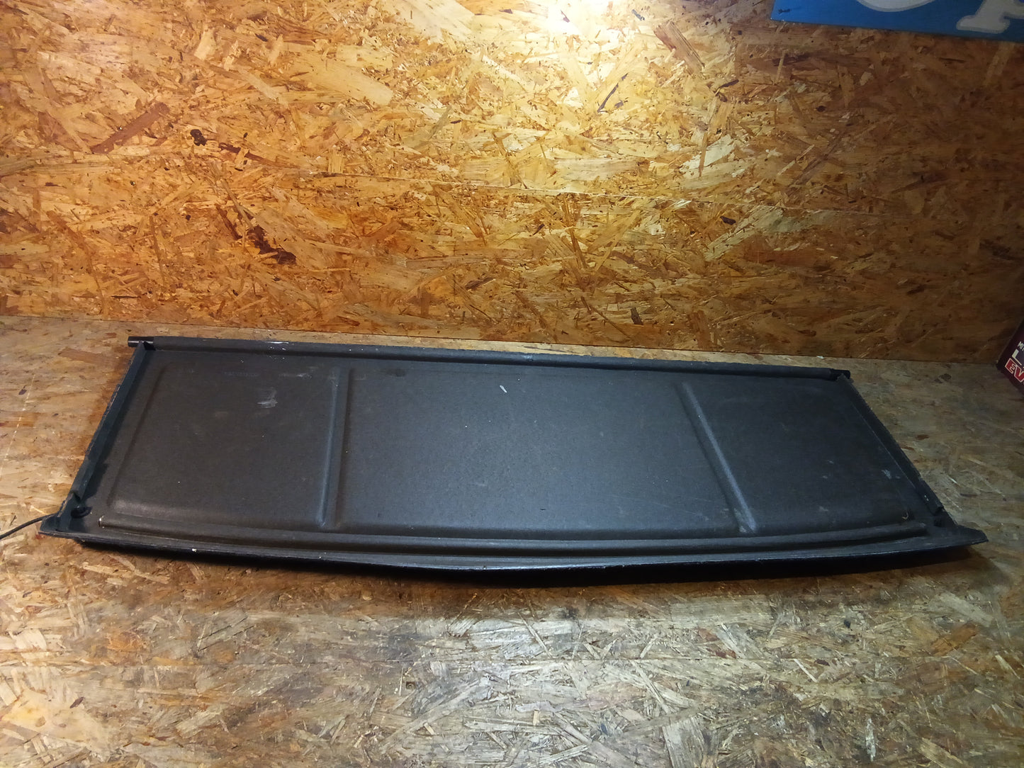 Peugeot 205 Hutablage blau mit Halter original Peugeot GEBRAUCHT