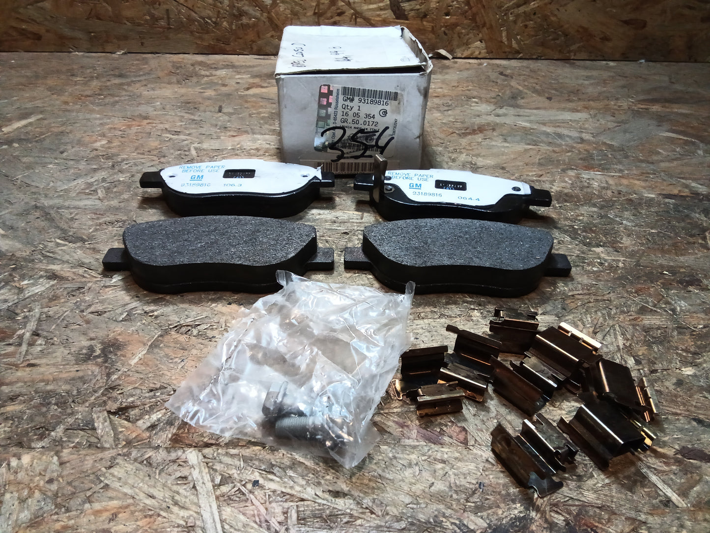 Corsa D Bremsbeläge original GM NEU