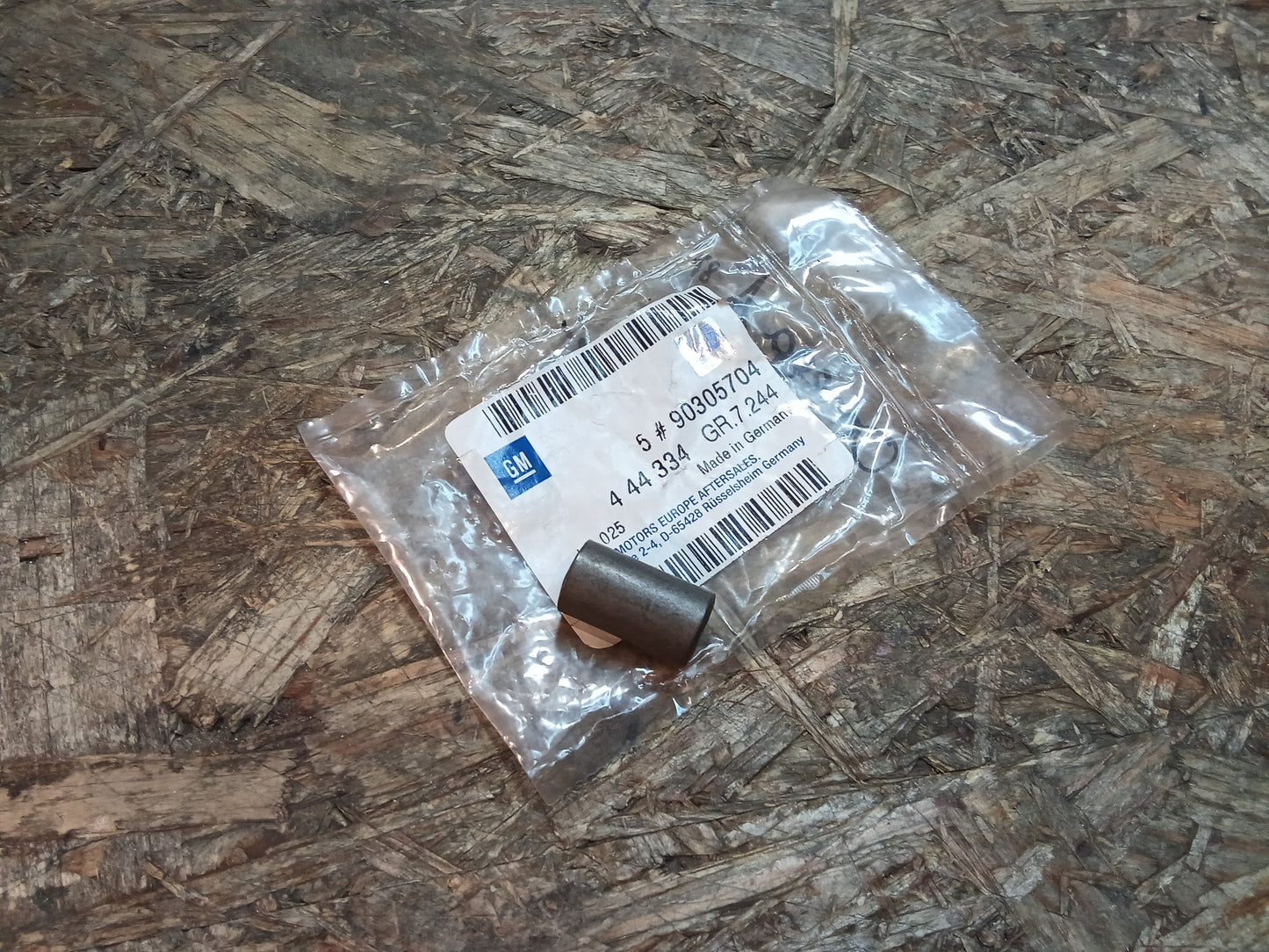 Omega A 87 Stabilisatorhülse original GM NEU