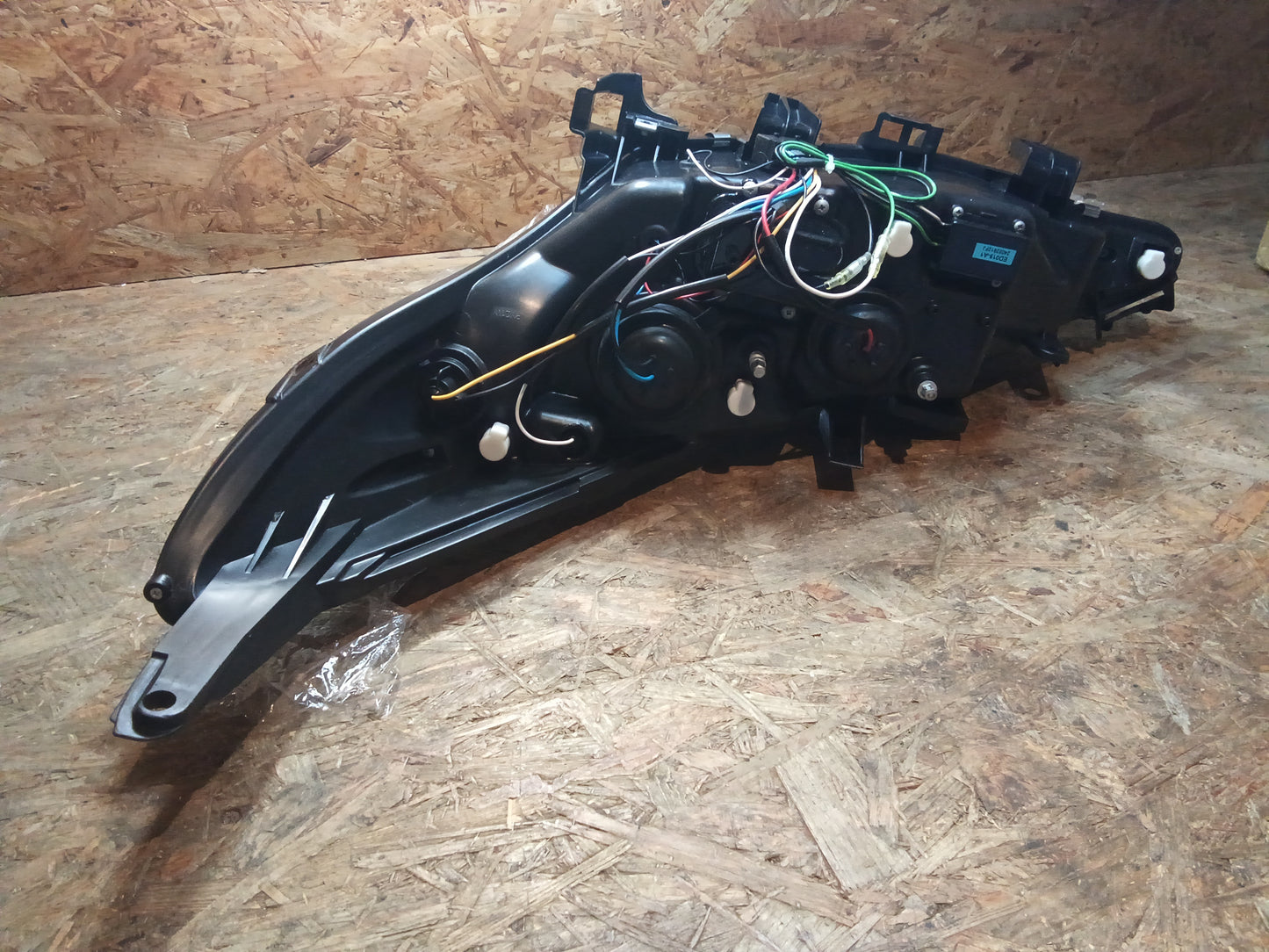 Tuning-Tec LED Tagfahrlicht Scheinwerfer für Peugeot 207 06-12 schwarz (LPPE33)