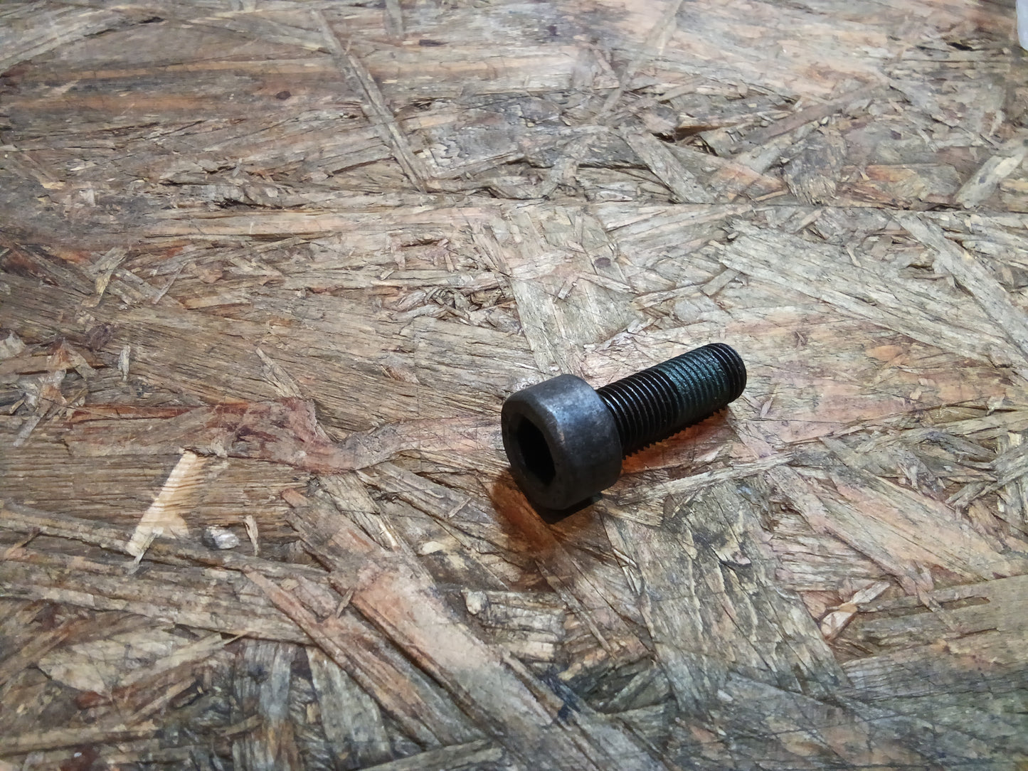 Astra K/ Sports Tourer/ Corsa E Adam Schraube an Schwungrad original GM NEU