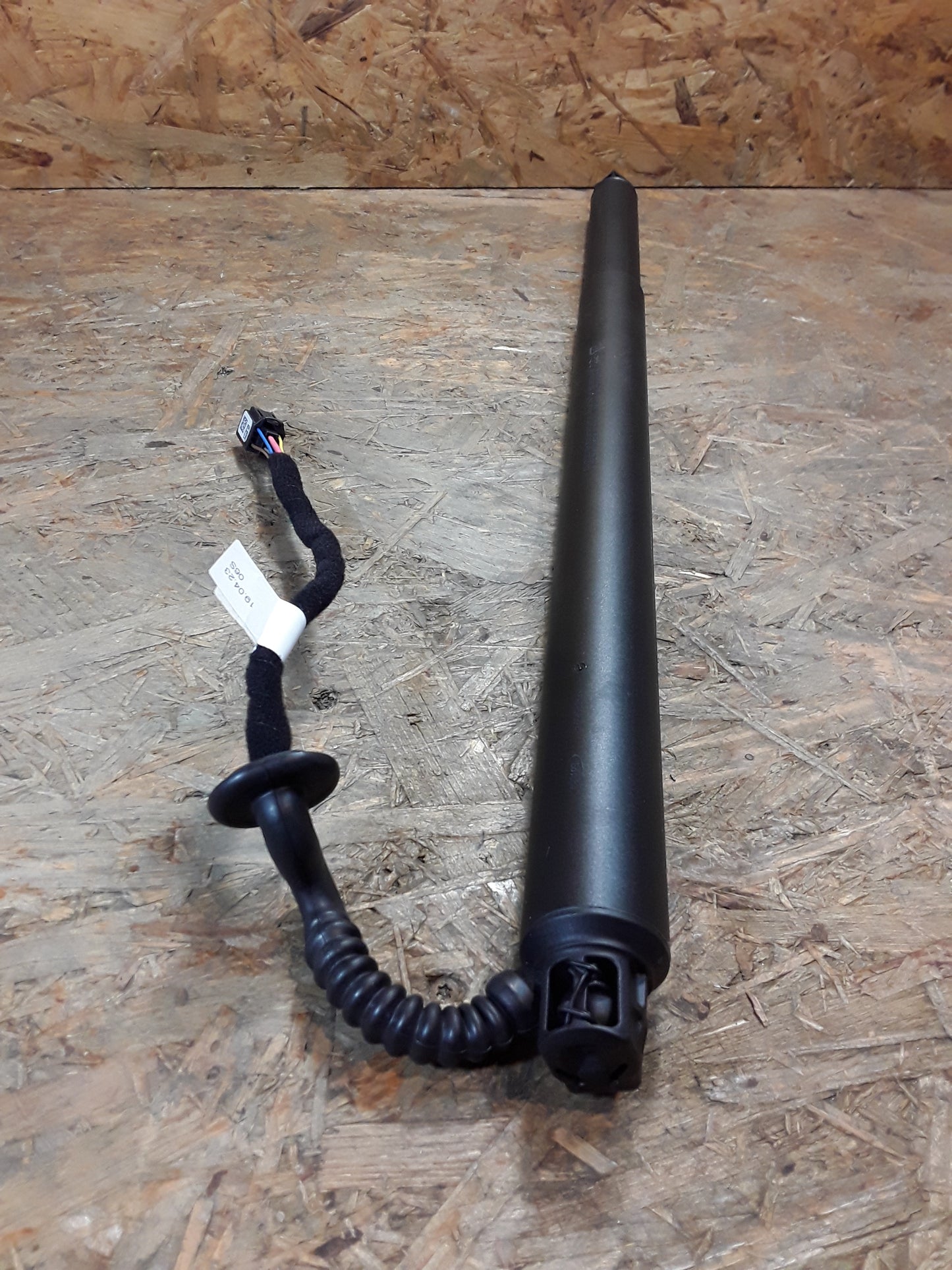 Seat Alteca elektrischer Heckklappenantrieb rechts original Volkswagen NEU