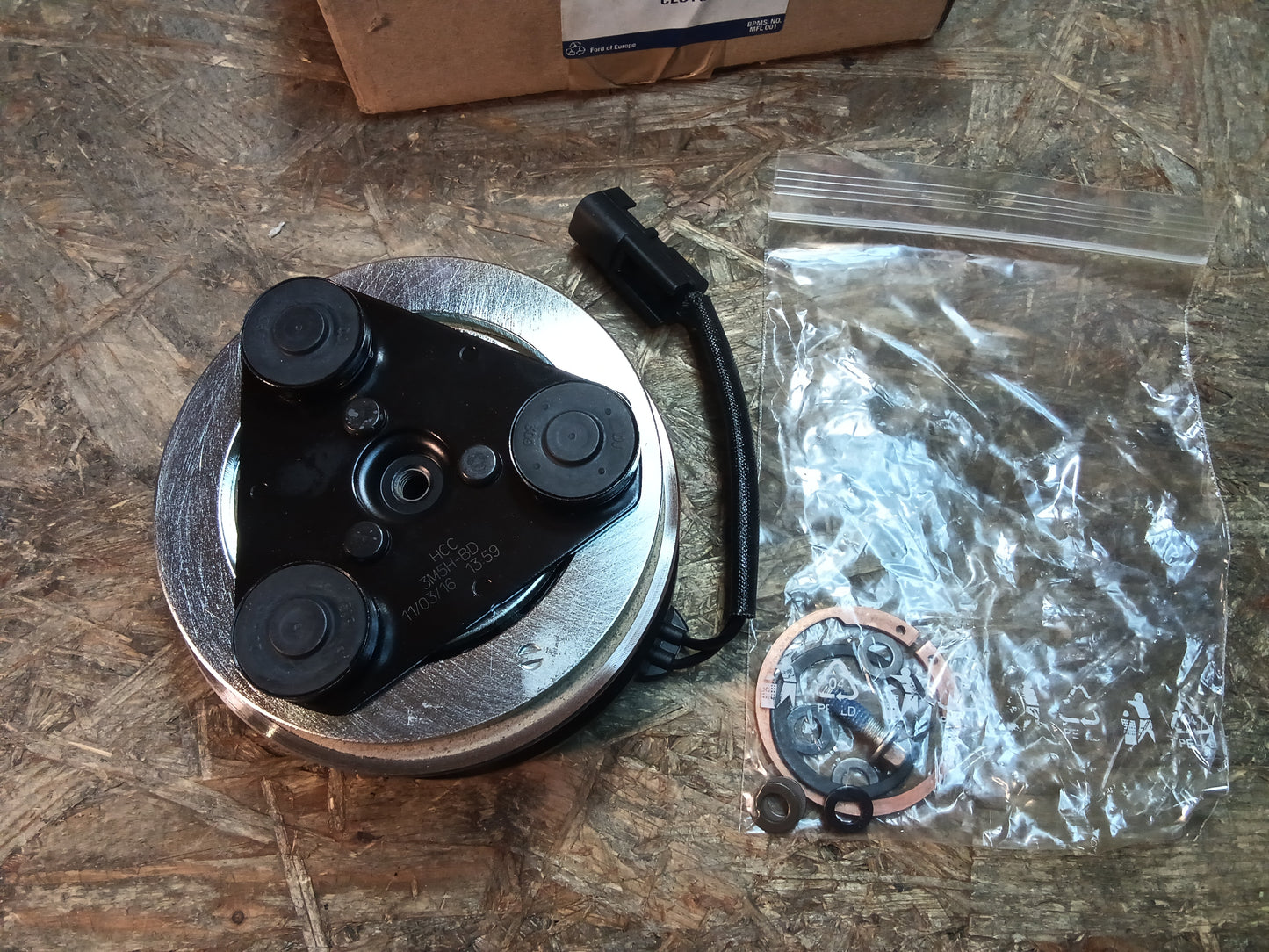 Ford Mondeo, Galaxy, S-Max, C-Max, Focus Kupplung Klimakompressor original Ford NEU