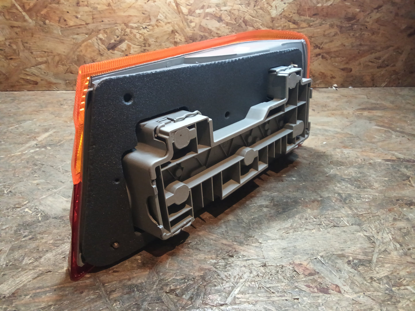 Ford Granada BJ 80-83 Rückleuchte hinten links original Ford NEU