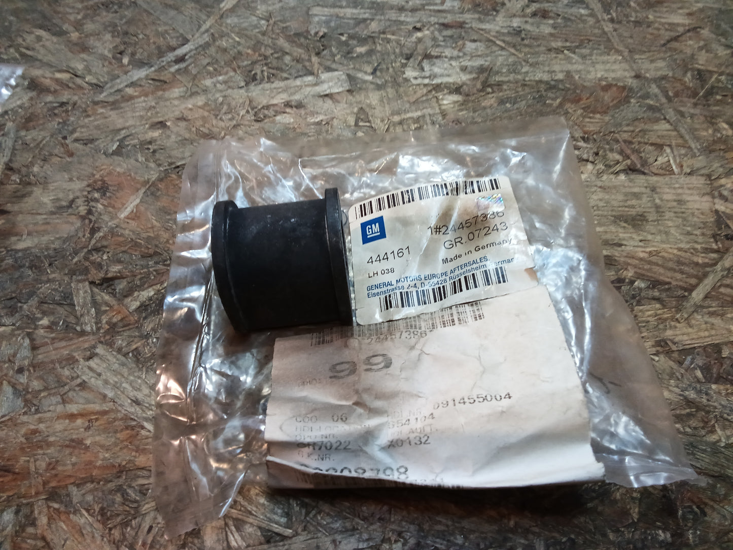 Vectra CC Lagerung Stabilisator Hinterachse original GM NEU