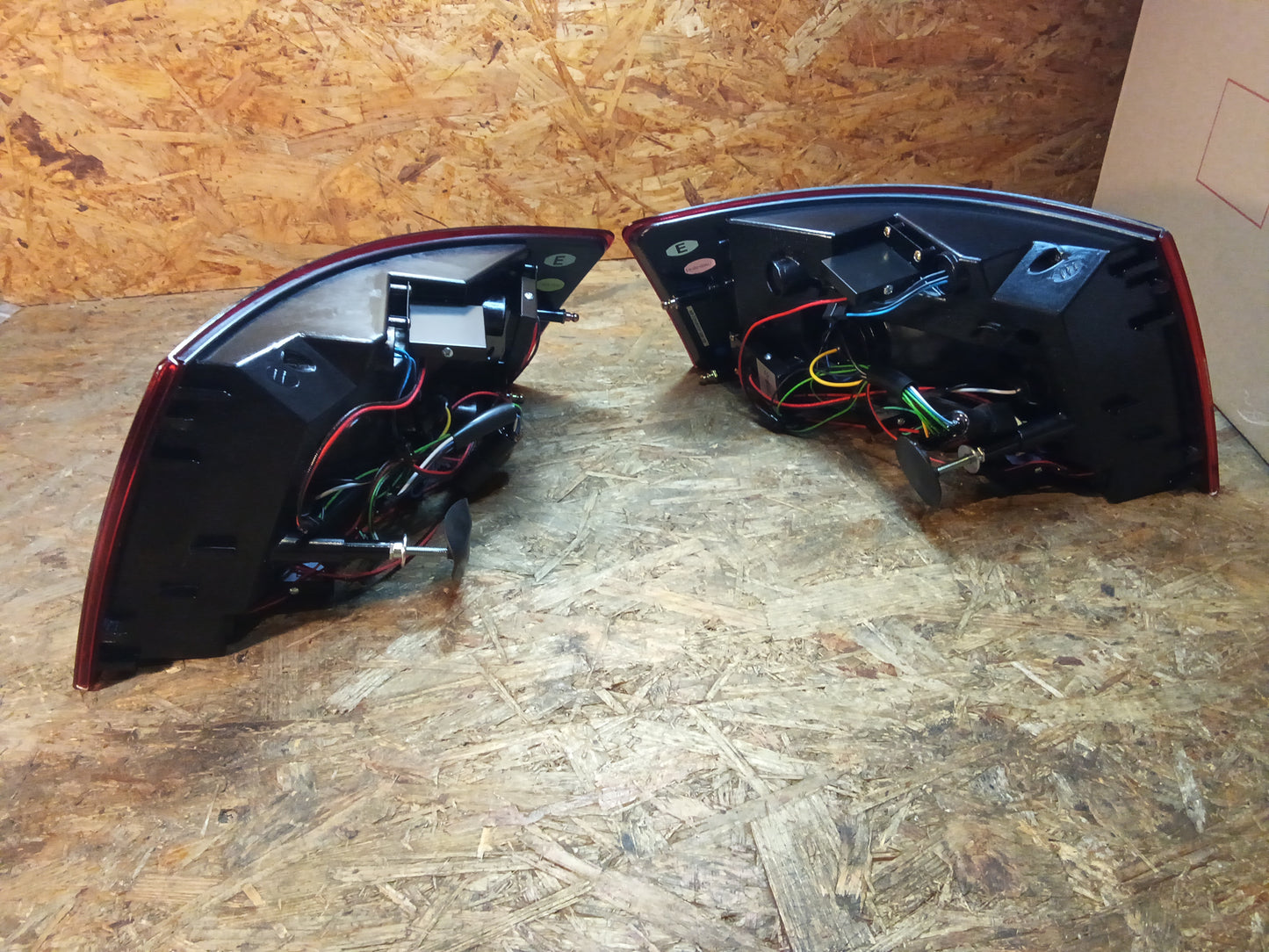 Heckleuchten LED Rot Klar passend für AUDI A6 C6 (4F) Limousine Vor-Facelift 2004-2008