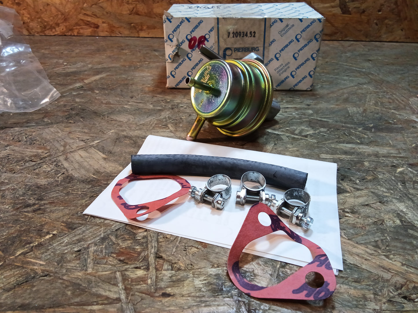 Kadett C, Corsa A, Ford P2, 12M Kraftstoffpumpen original Pierburg und APG NEU