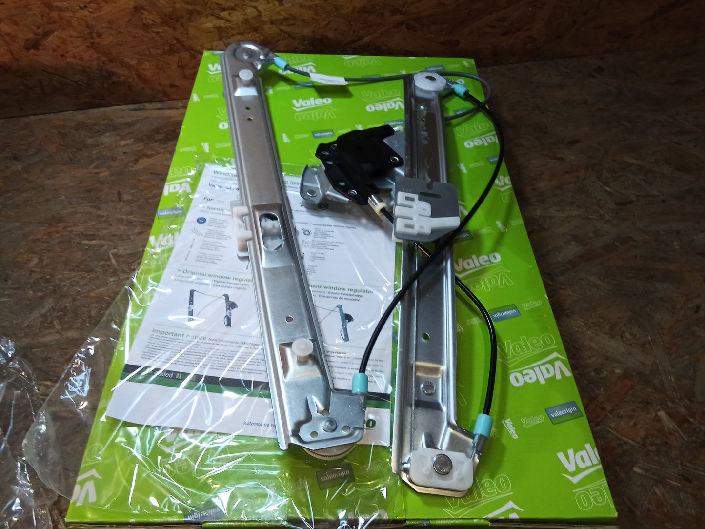 BMW E46 Fensterheber vorne links original Valeo NEU