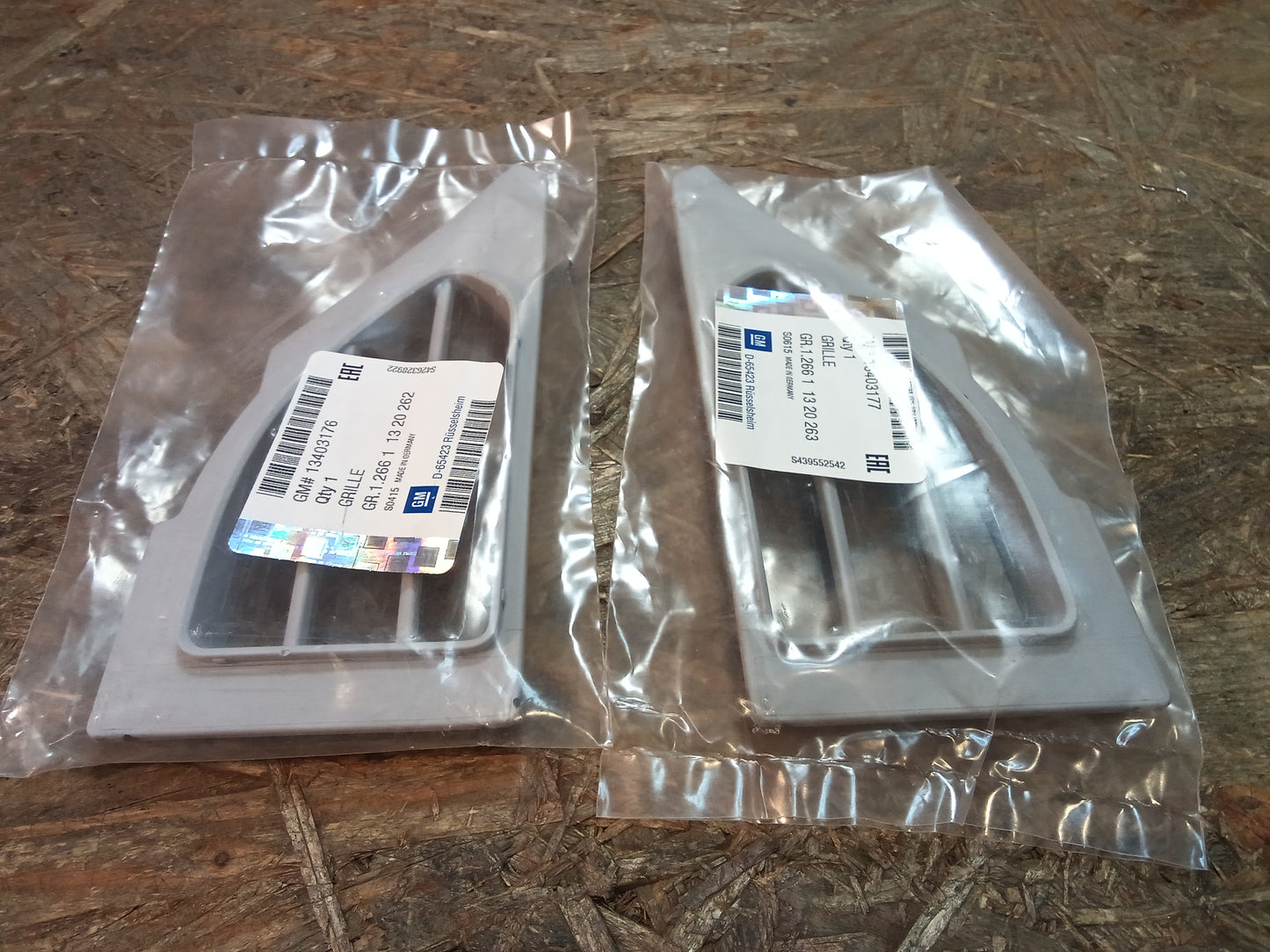 Opel Adam Set Verkleidung Kühlergitter original GM NEU