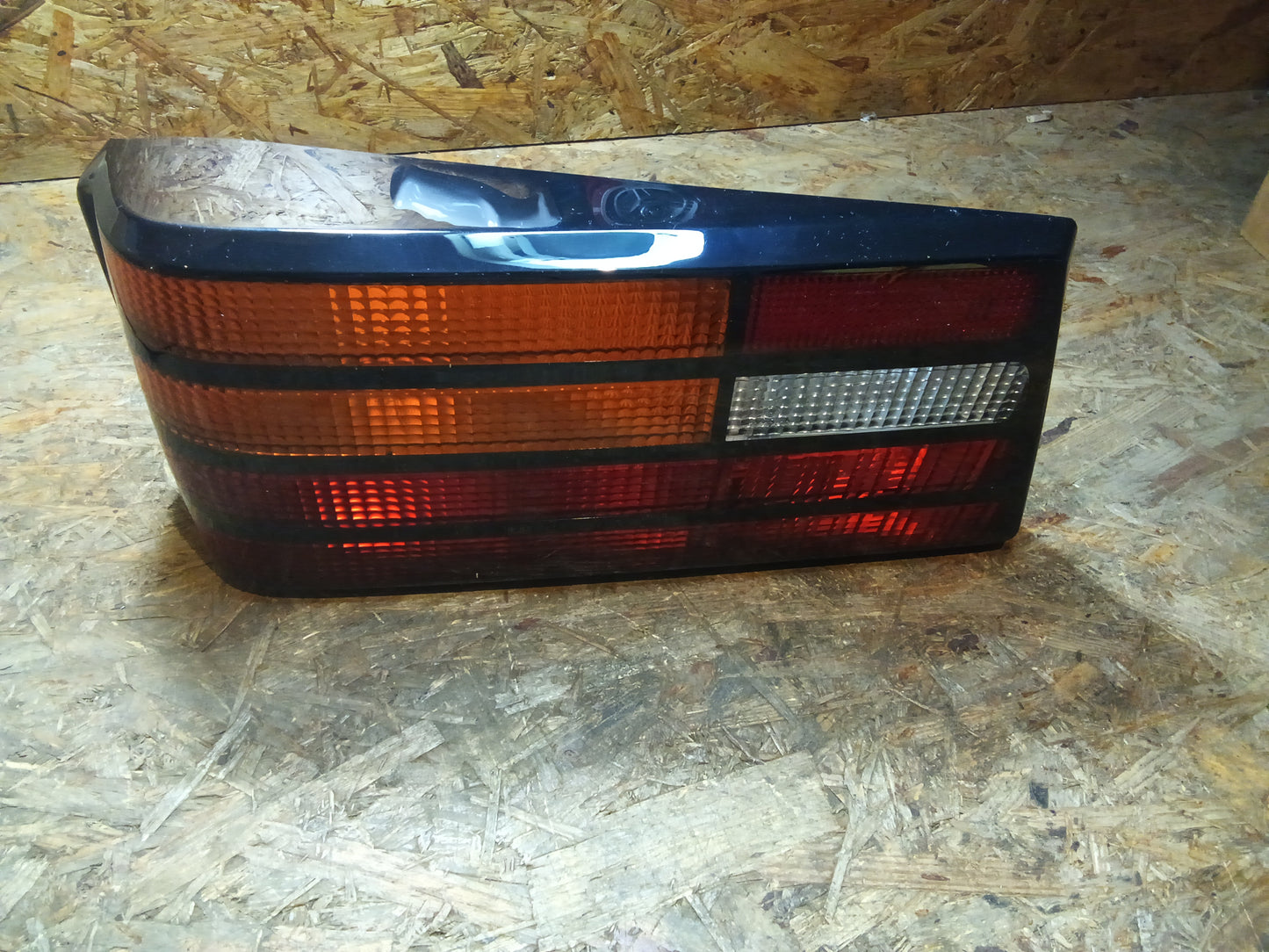 Ford Orion Rückleuchte links original Ford NEU