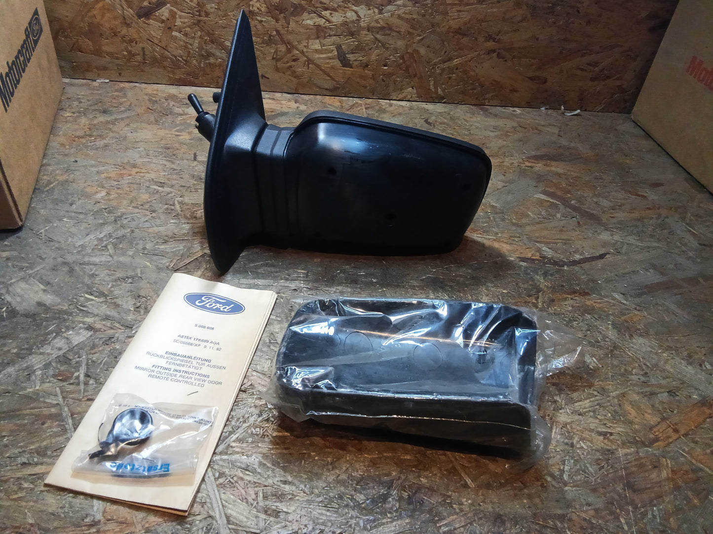 Ford Sierra MK1 Außenspiegel links original Ford NEU