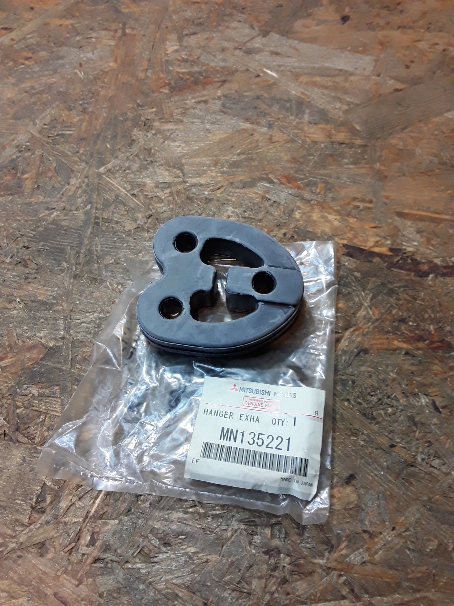 Mitsubishi Grandis Halterung Abgasanlage original Mitsubishi NEU