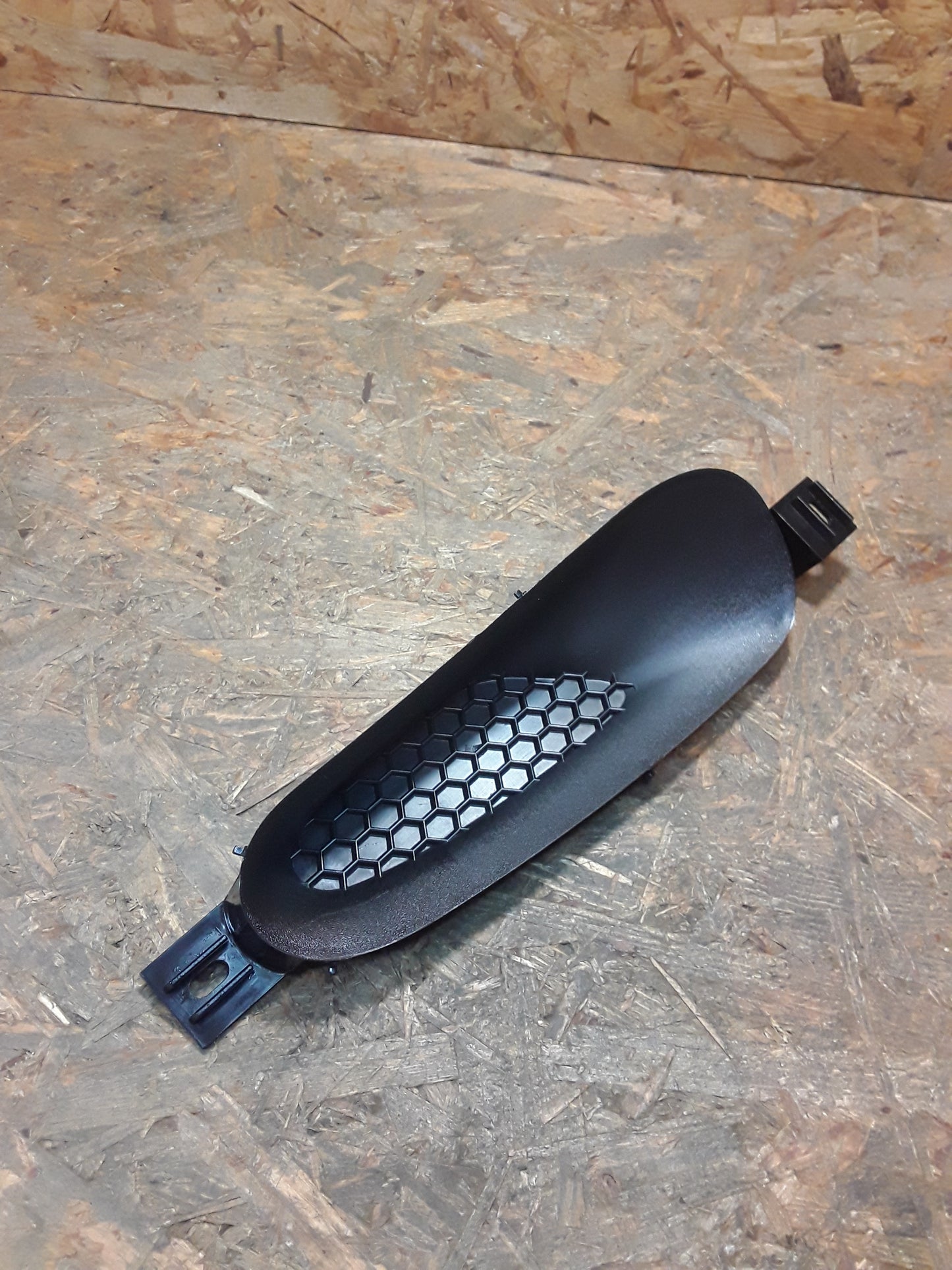 Ford Escort Bj 95-00 Blende rechts Stoßfänger original Ford NEU