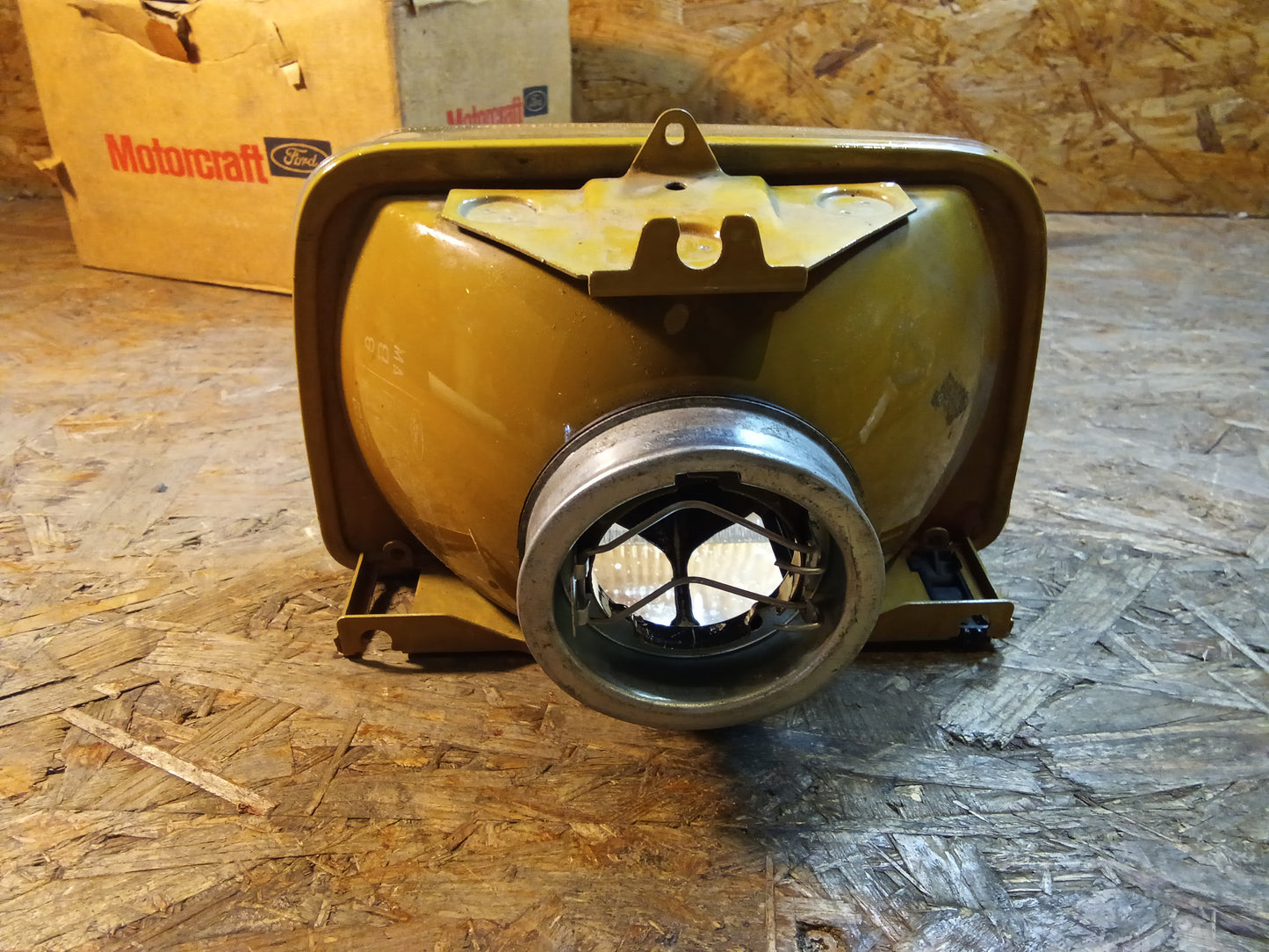 Ford Oldtimer Scheinwerfer original Motorcraft NEU