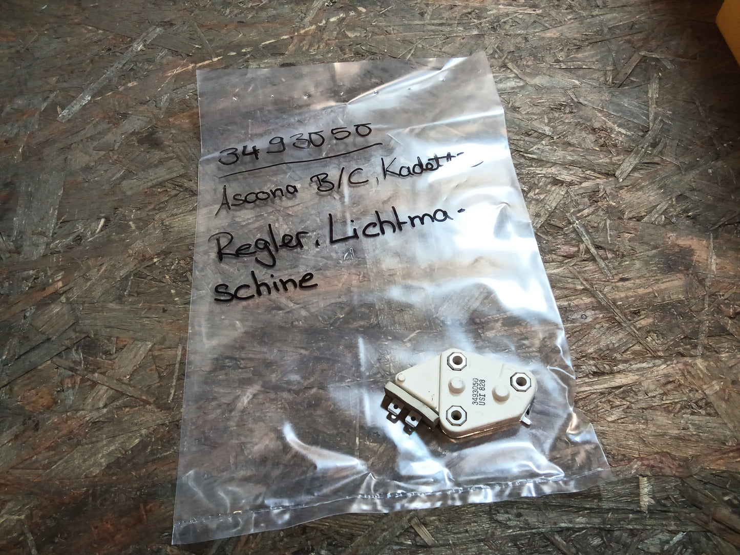 Ascona B/C Kadett D Regler Lichtmaschine original GM NEU