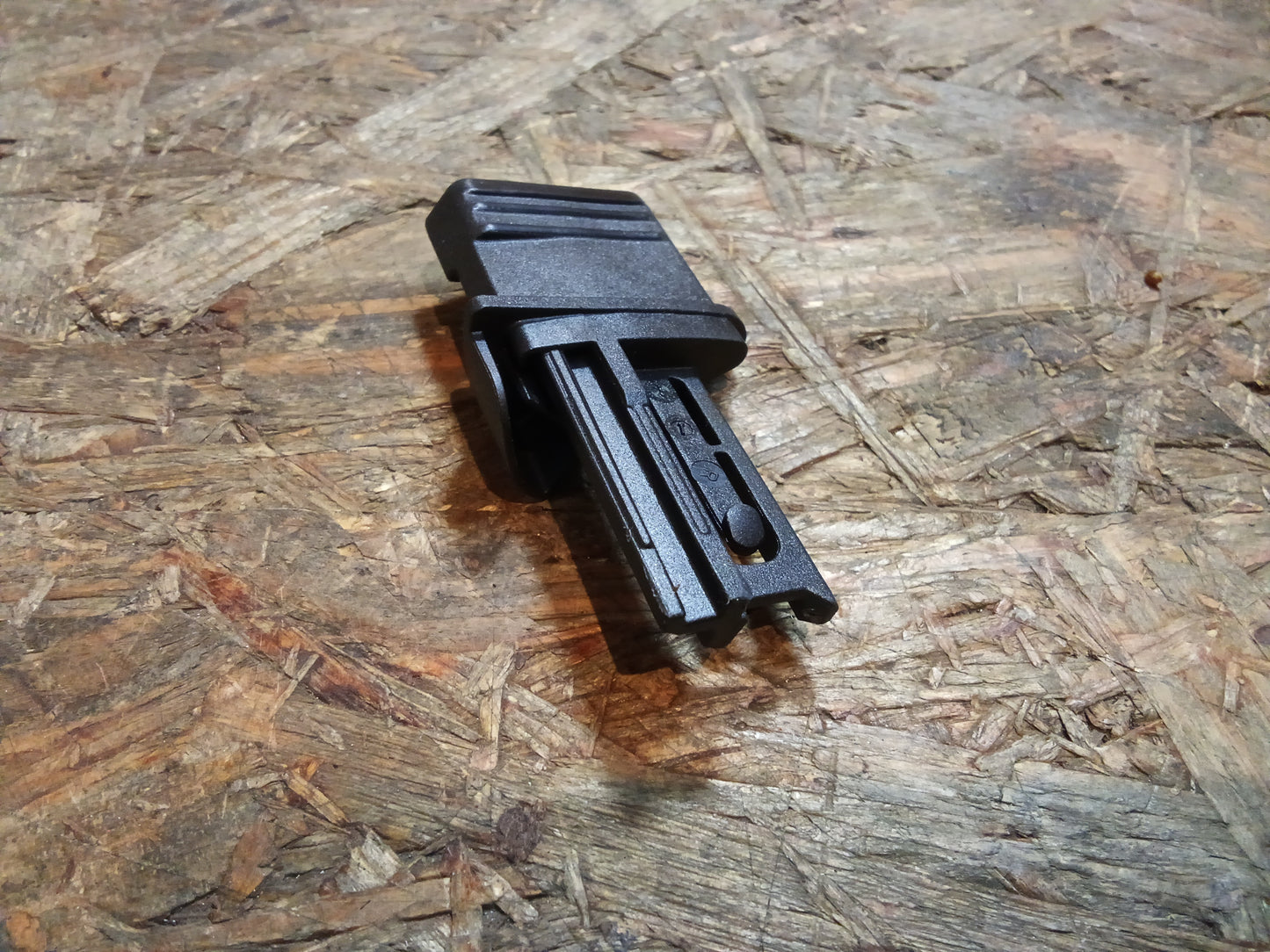 Insignia A Sport Halter Laderaumabdeckung original GM NEU