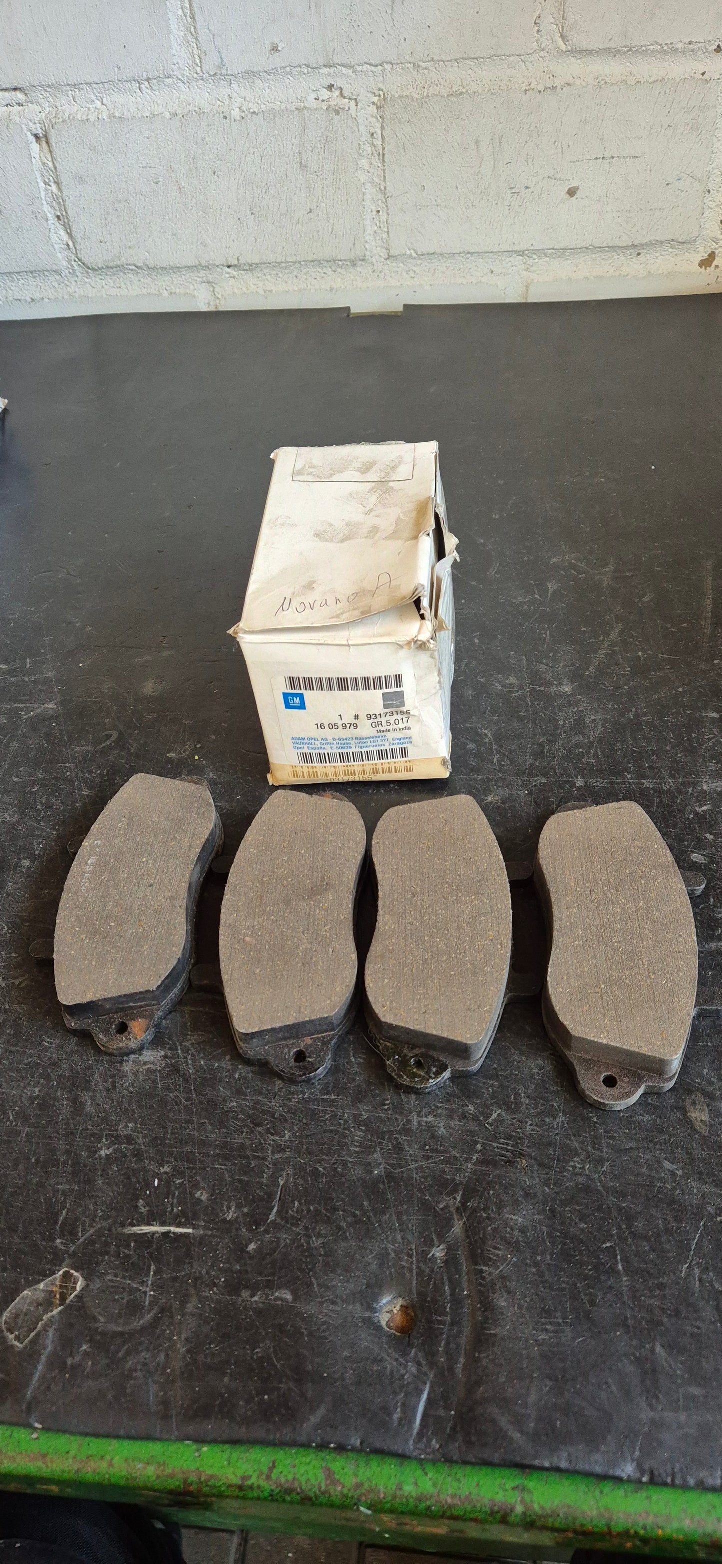 Bremsbeläge Movana A vorne Original GM Neu