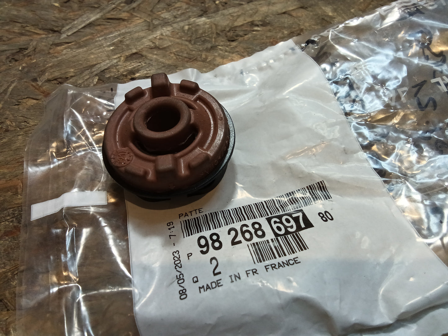 Opel Corsa F Bj. 21, Peugeot 208 MKZ P21 Kühlerhalterung original PSA NEU